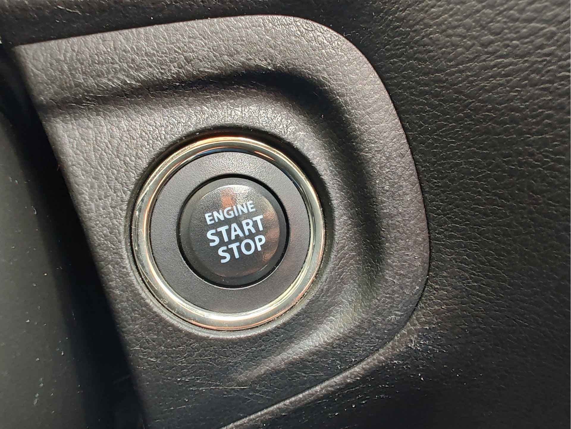 Suzuki Vitara 1.6 HIGH EXECUTIVE thumbnail 22