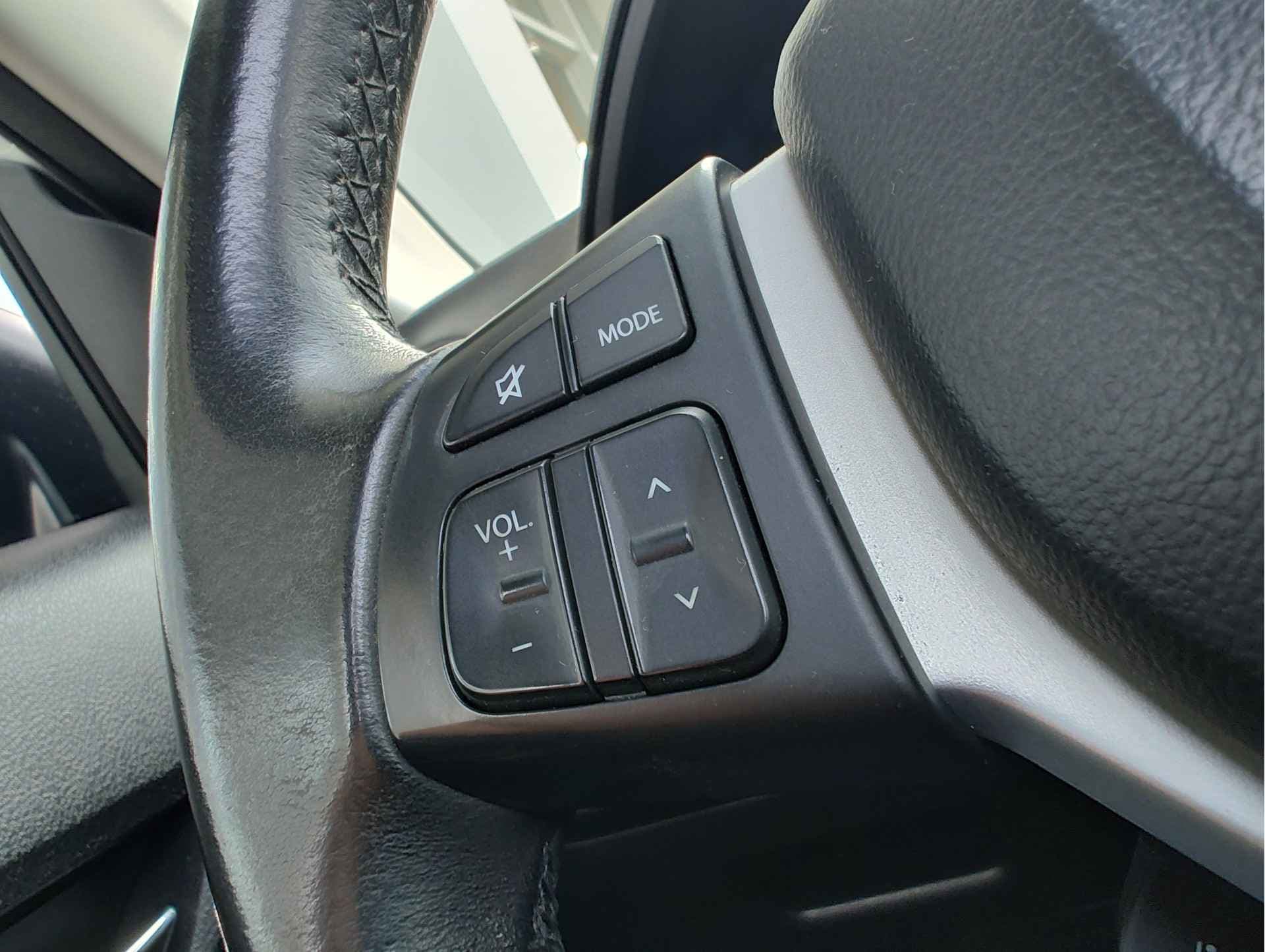 Suzuki Vitara 1.6 HIGH EXECUTIVE thumbnail 25