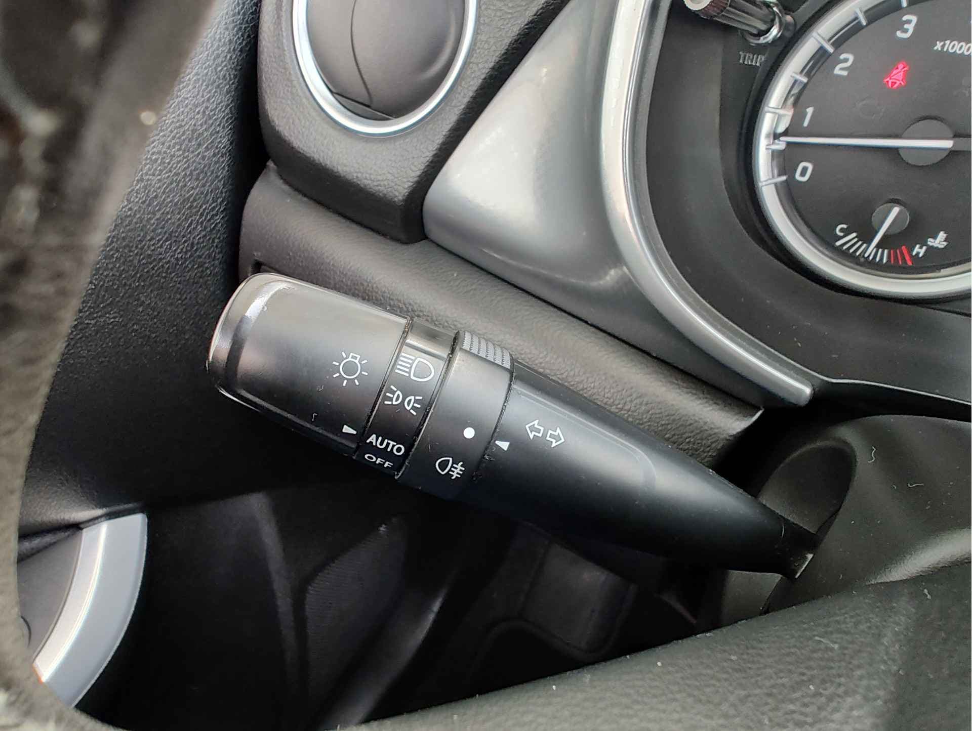 Suzuki Vitara 1.6 HIGH EXECUTIVE thumbnail 31