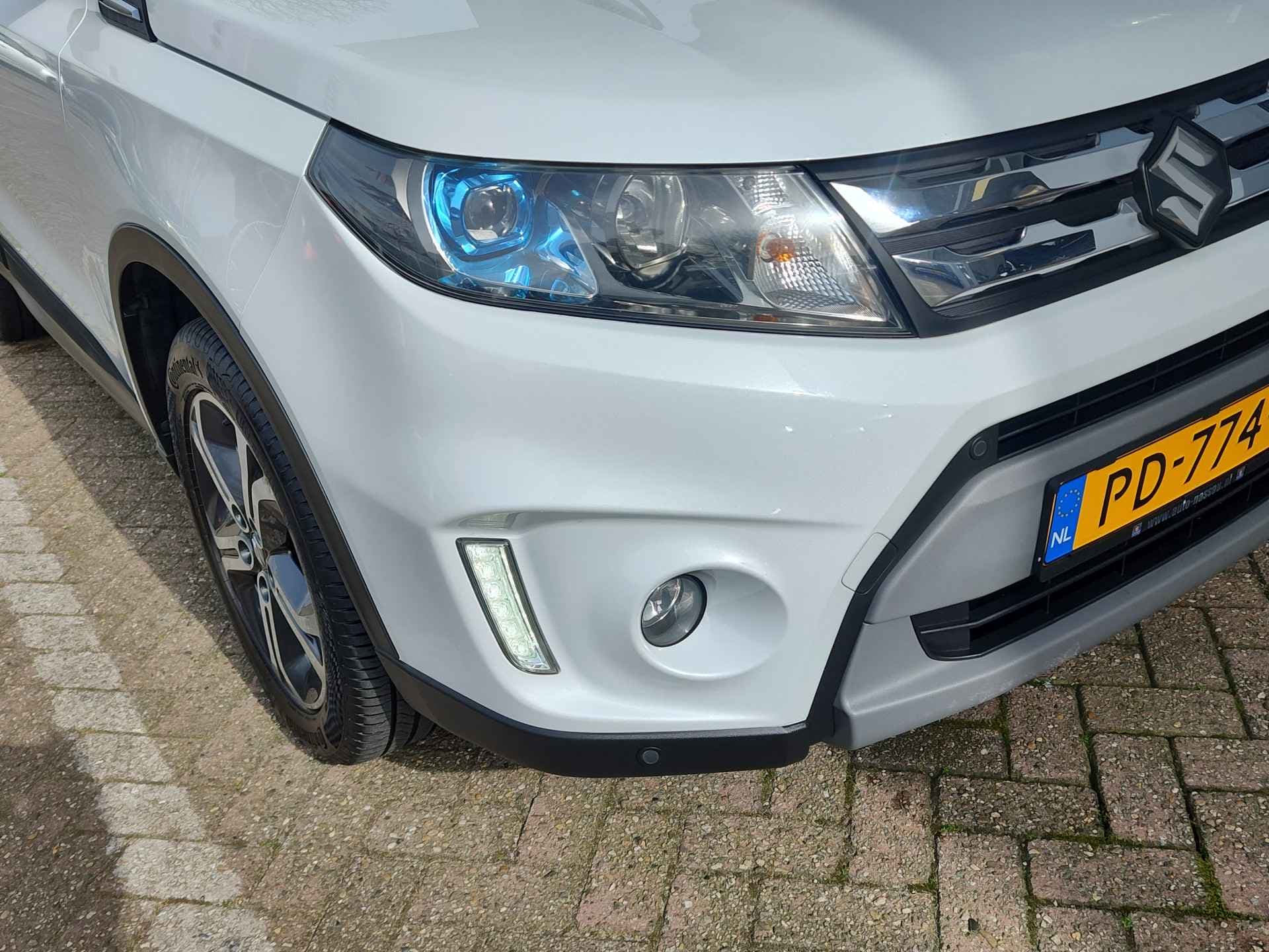 Suzuki Vitara 1.6 HIGH EXECUTIVE thumbnail 40