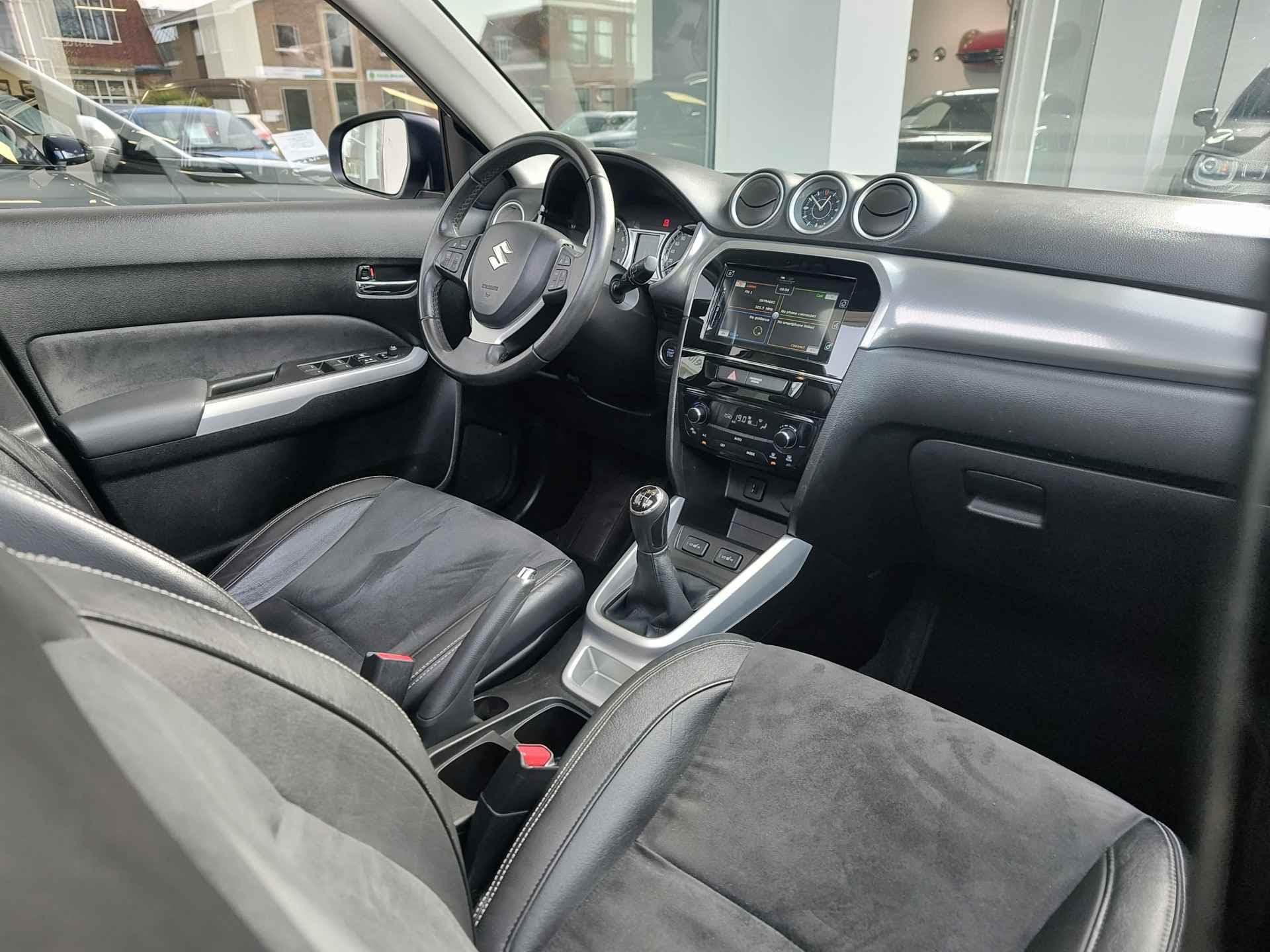 Suzuki Vitara 1.6 HIGH EXECUTIVE thumbnail 9