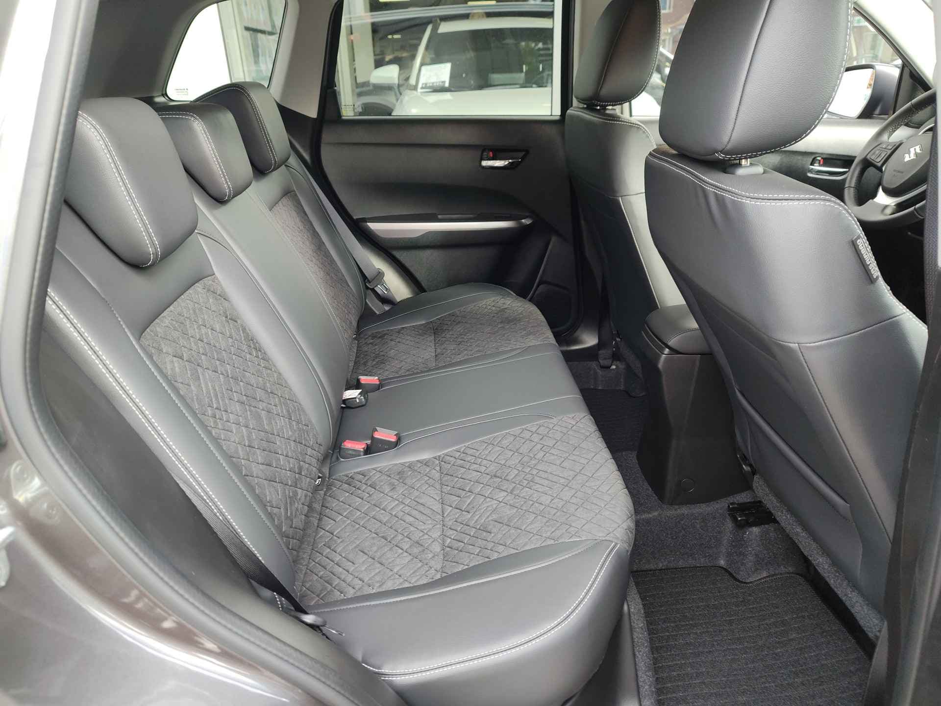 Suzuki Vitara 1.4 BOOSTERJET STYLE SMART HYBRID AUTOMAAT thumbnail 10