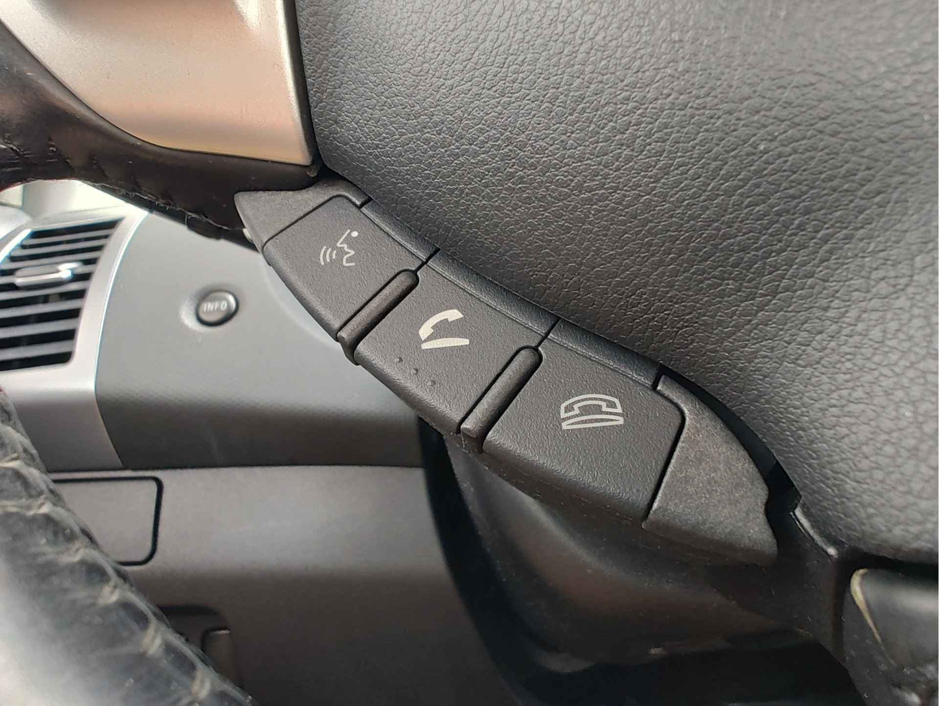 Mitsubishi Outlander 2.4 INTRO EDITION 2WD thumbnail 20