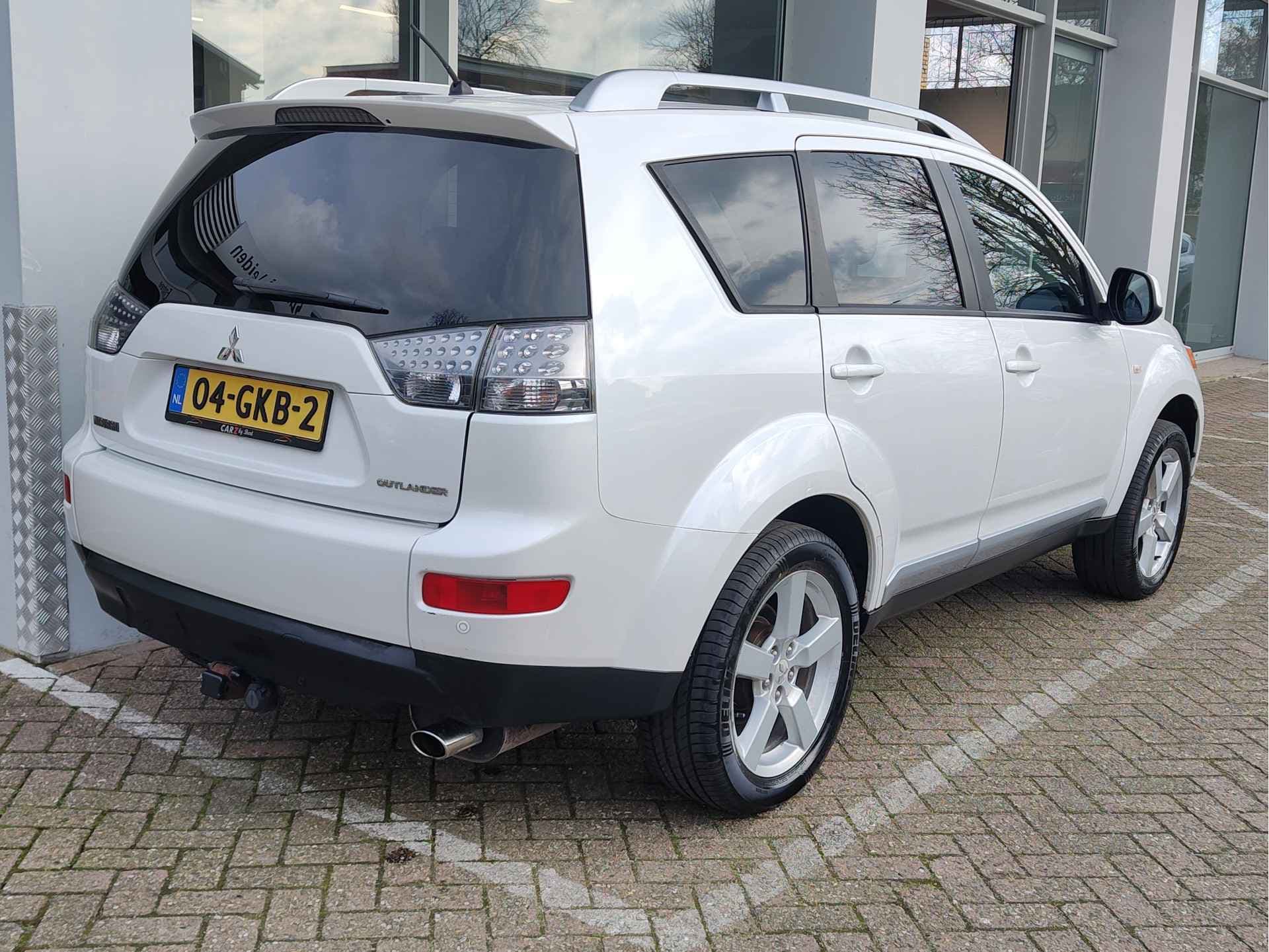 Mitsubishi Outlander 2.4 INTRO EDITION 2WD thumbnail 5