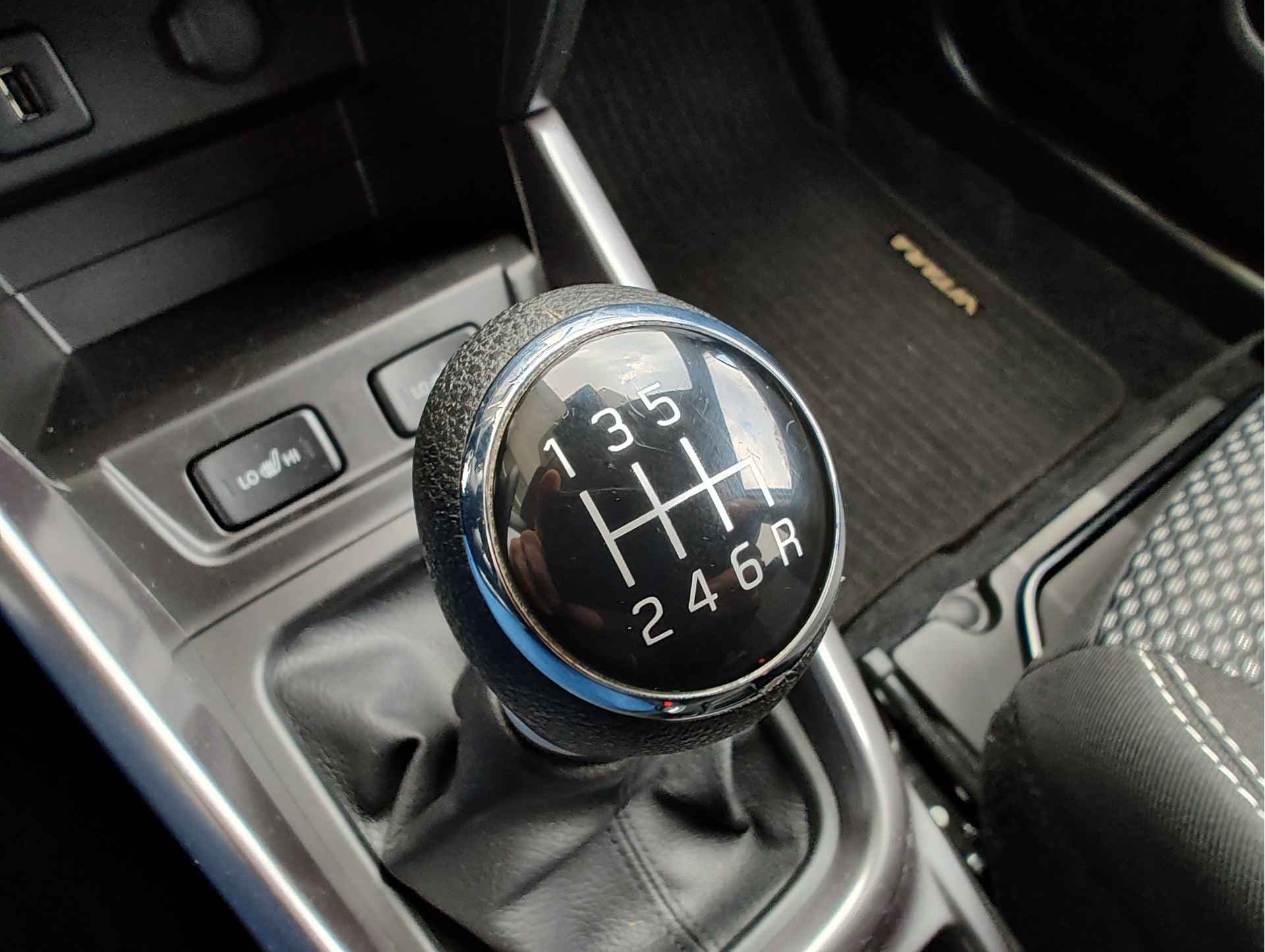 Suzuki Vitara 1.4 BOOSTERJET SELECT SMART HYBRID thumbnail 19