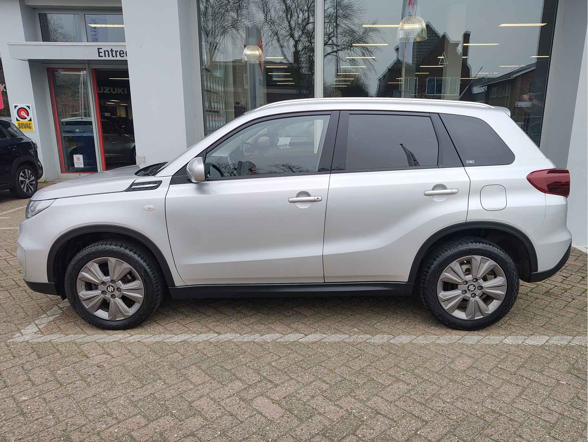 Suzuki Vitara 1.4 BOOSTERJET SELECT SMART HYBRID thumbnail 2