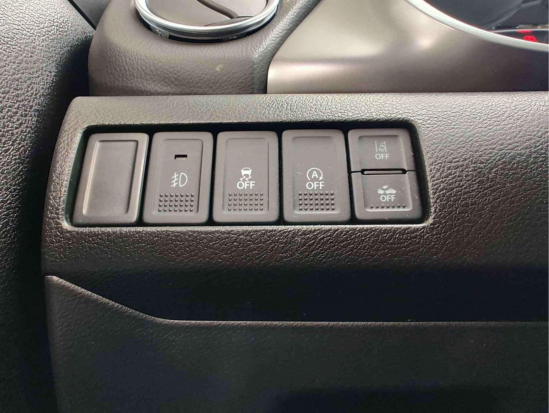 Suzuki Vitara 1.4 BOOSTERJET SELECT SMART HYBRID thumbnail 27