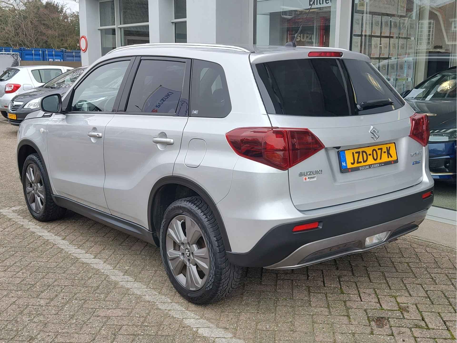 Suzuki Vitara 1.4 BOOSTERJET SELECT SMART HYBRID thumbnail 3
