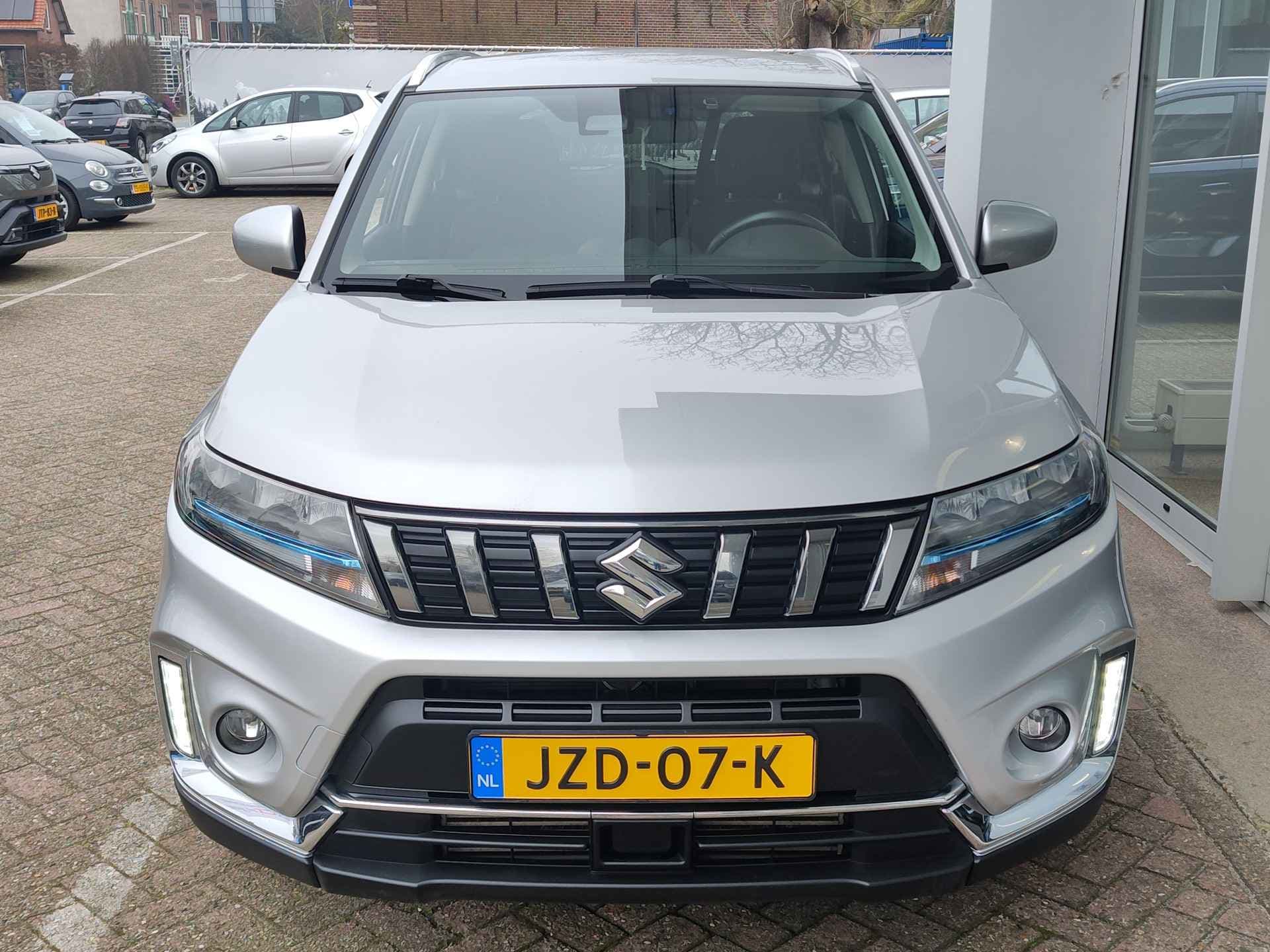 Suzuki Vitara 1.4 BOOSTERJET SELECT SMART HYBRID thumbnail 8