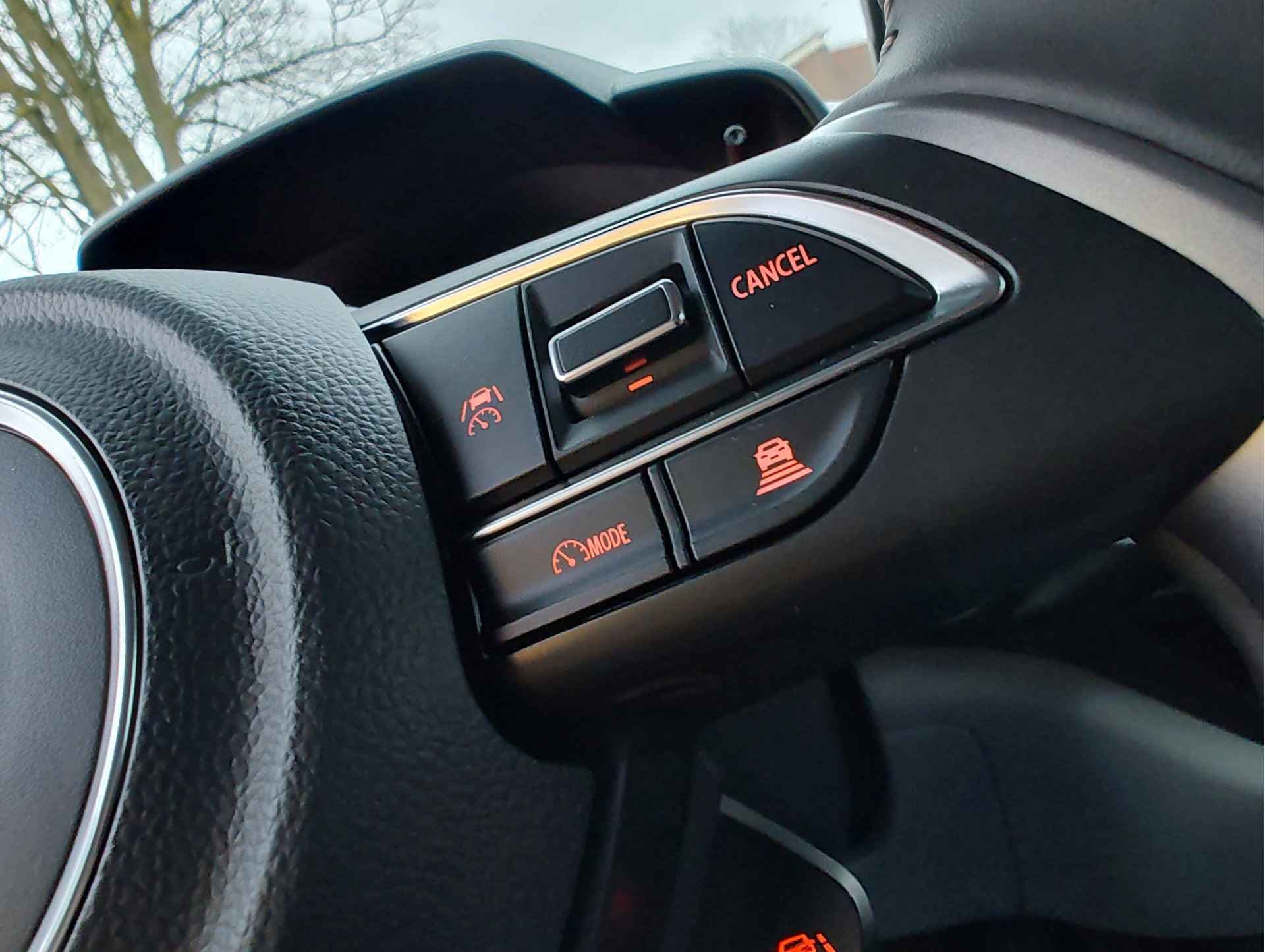 Suzuki Swift 1.2 SELECT SMART HYBRID AUTOMAAT thumbnail 18