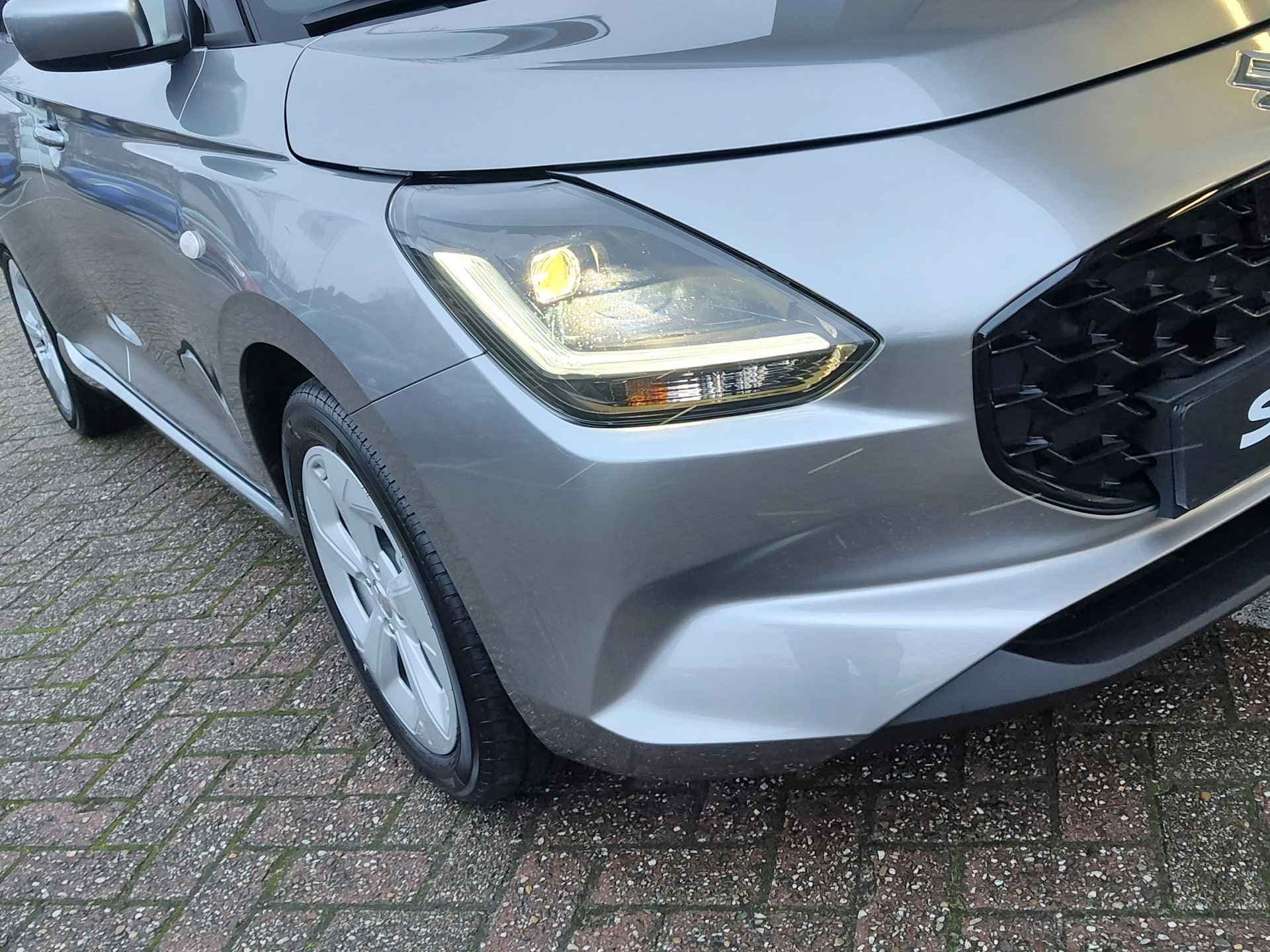 Suzuki Swift 1.2 SELECT SMART HYBRID AUTOMAAT thumbnail 34