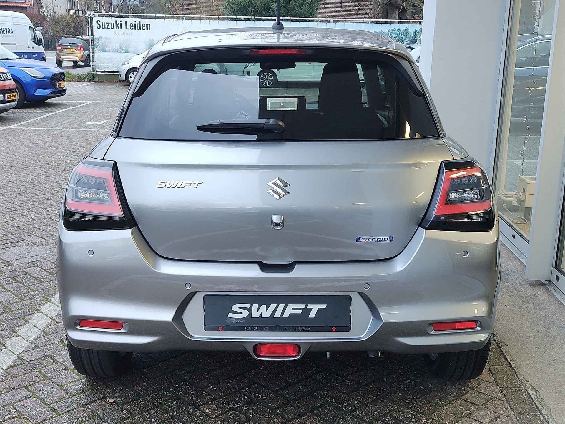 Suzuki Swift 1.2 SELECT SMART HYBRID AUTOMAAT thumbnail 4