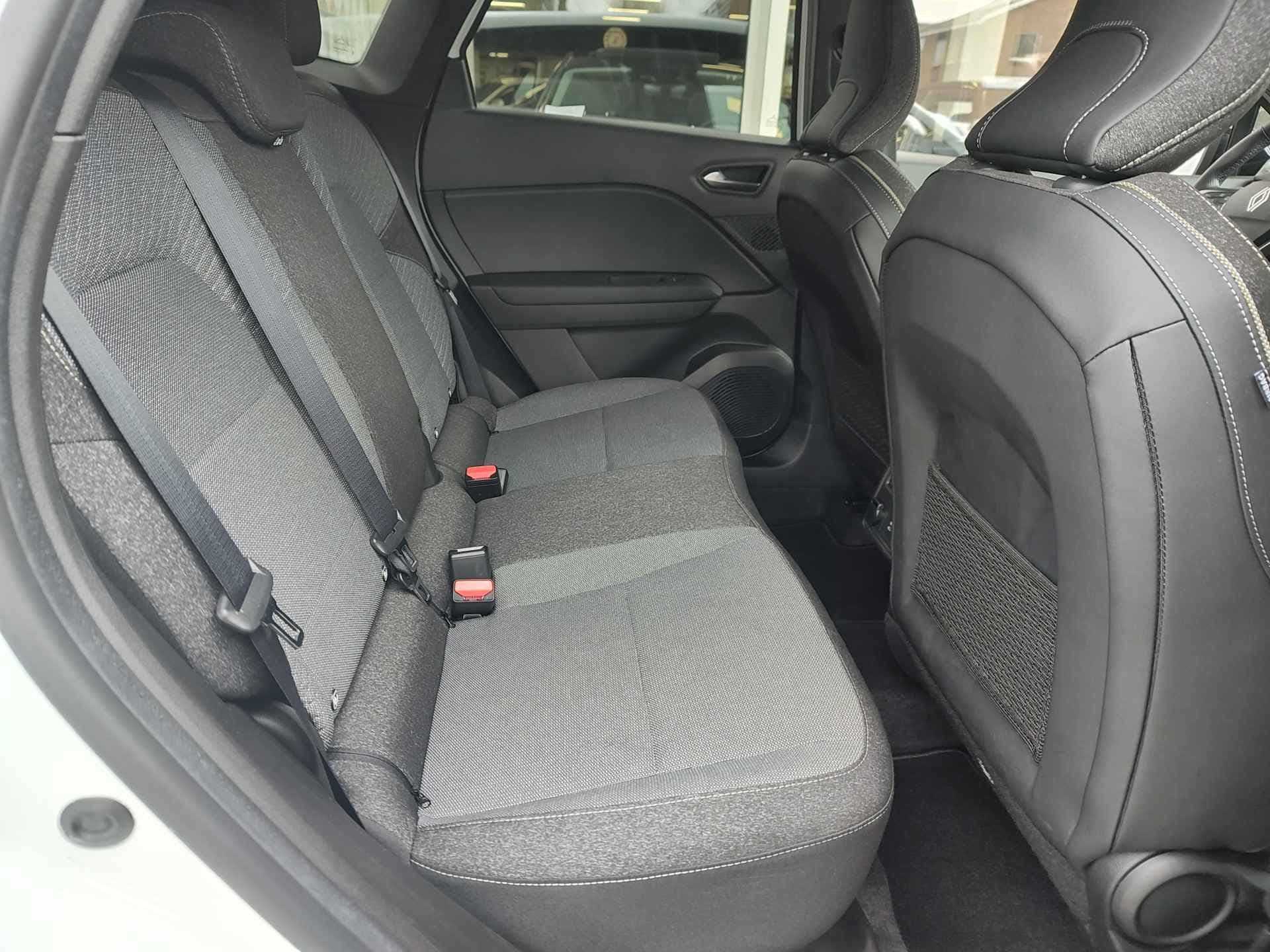 Renault Symbioz 1.6 E-TECH FULL HYBRID 145 TECHNO AUT. thumbnail 10