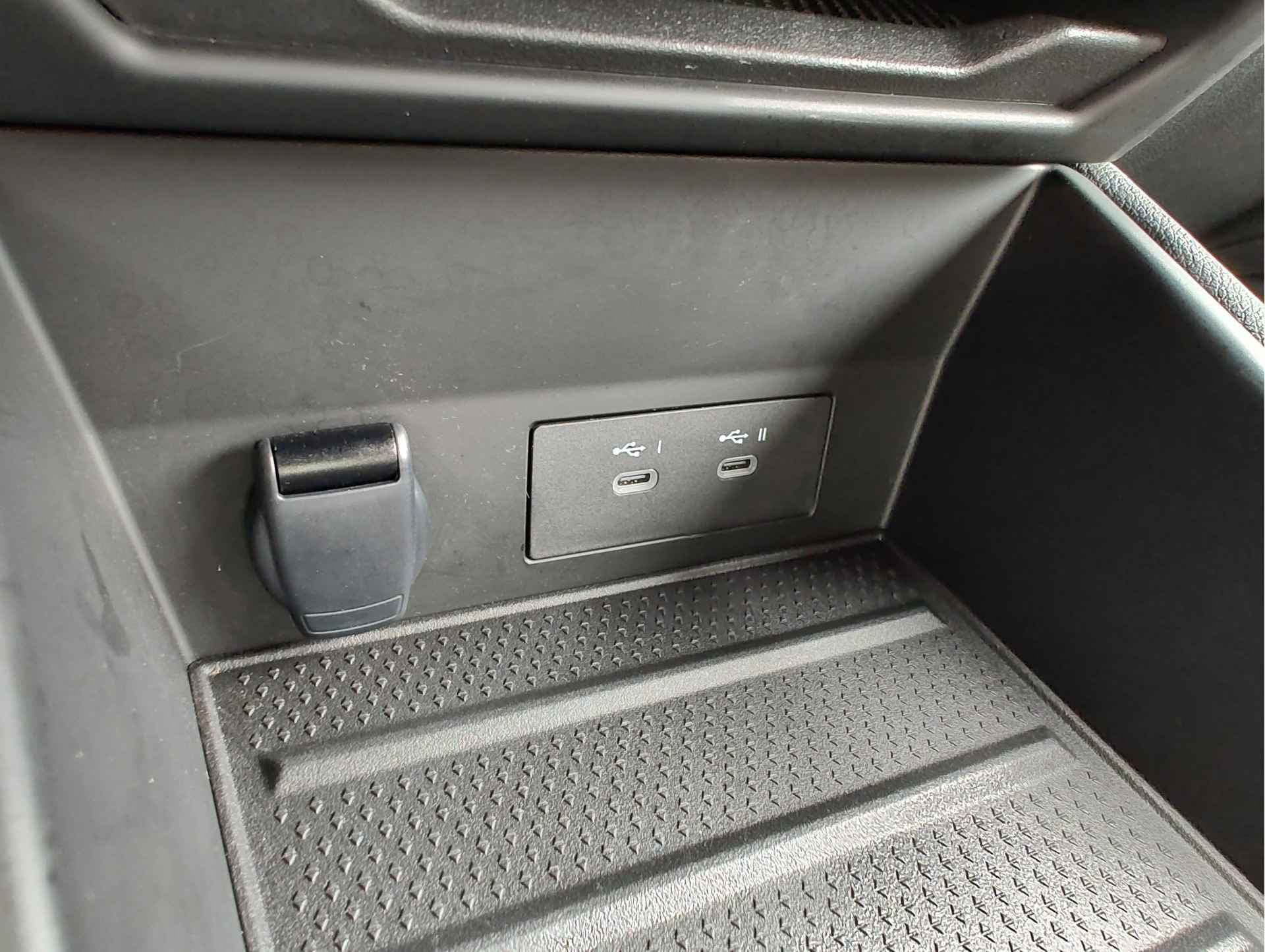 Renault Symbioz 1.6 E-TECH FULL HYBRID 145 TECHNO AUT. thumbnail 18