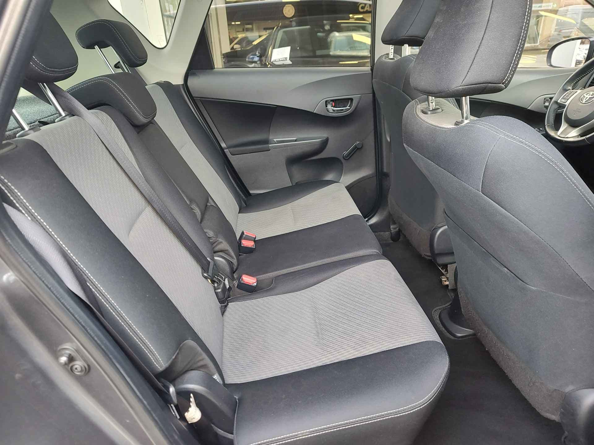 Toyota Verso-S 1.3 VVT-i ASPIRATION thumbnail 10