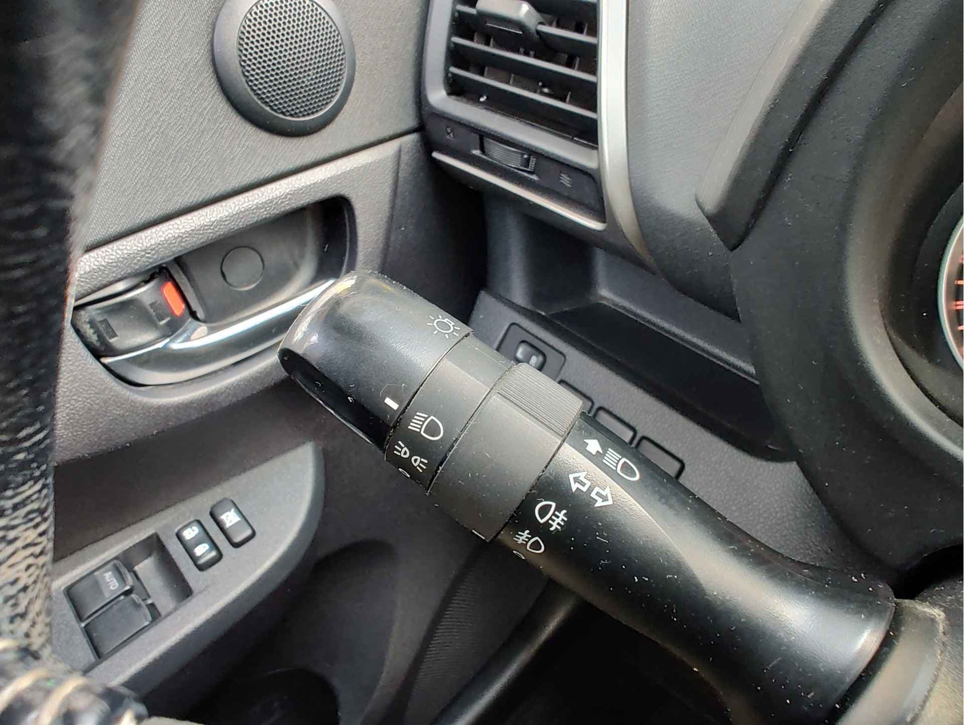 Toyota Verso-S 1.3 VVT-i ASPIRATION thumbnail 24