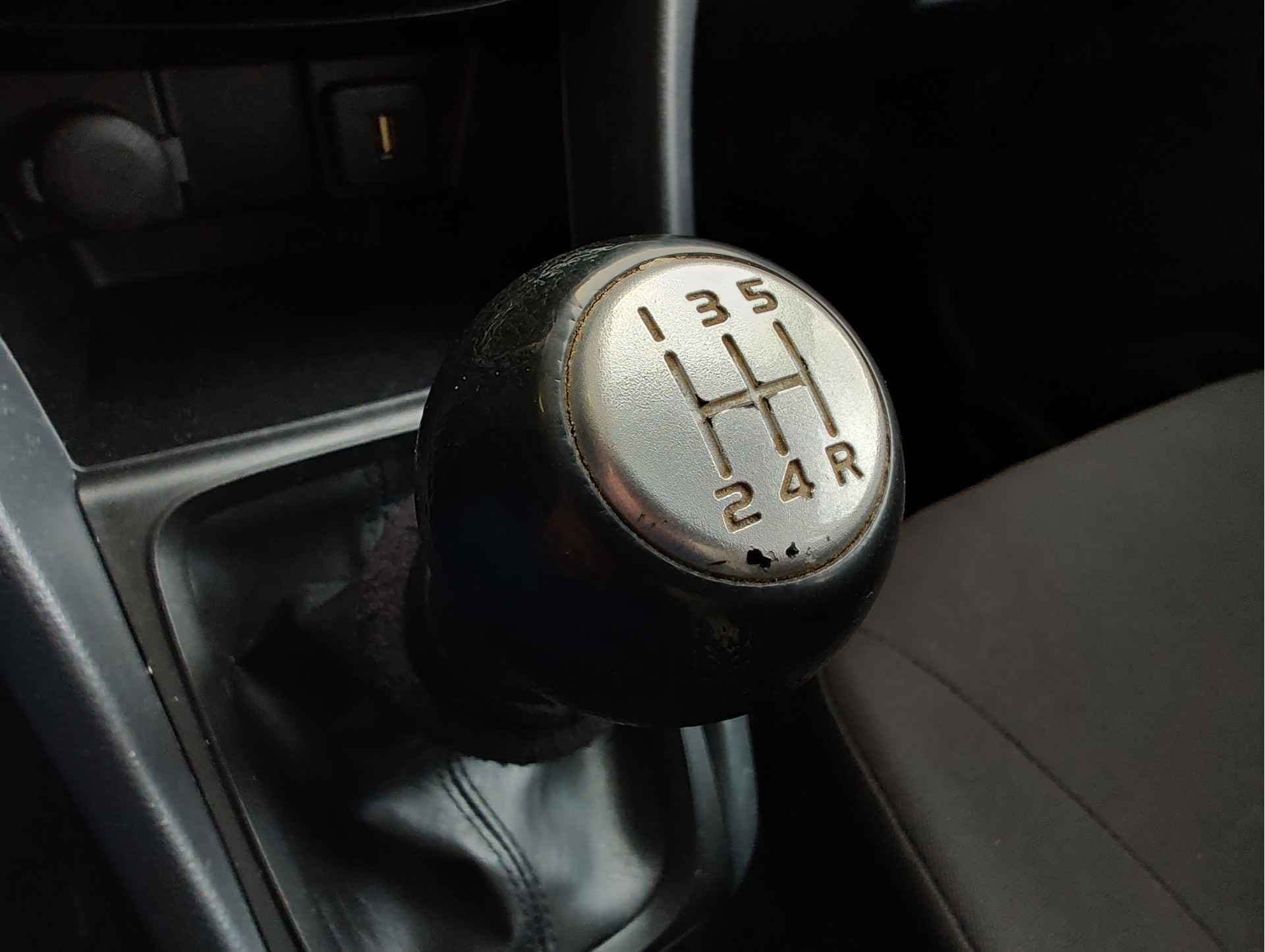 Suzuki Celerio 1.0 COMFORT thumbnail 18