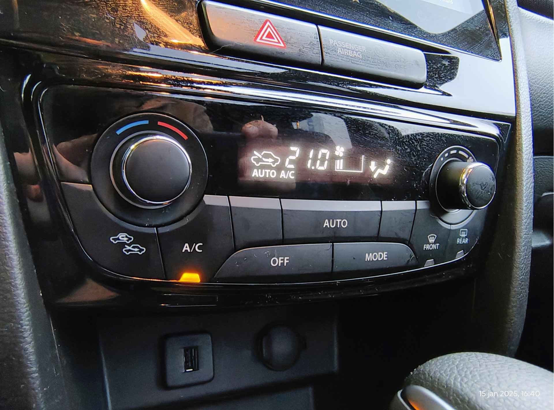 Suzuki Vitara 1.4 BOOSTERJET STYLE HYBRID AUTOM. thumbnail 13