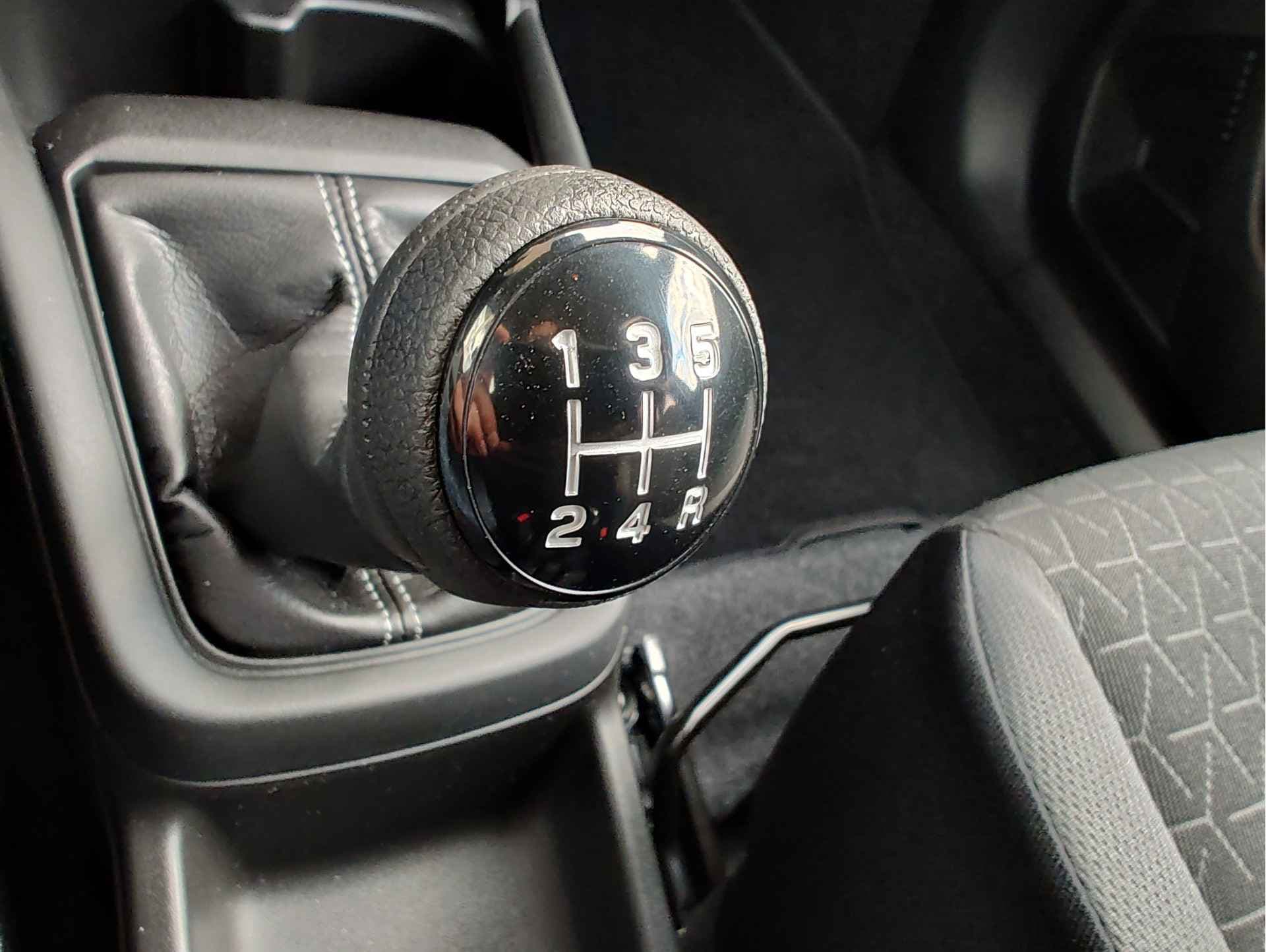 Suzuki Swift 1.2 SELECT SMART HYBRID thumbnail 16