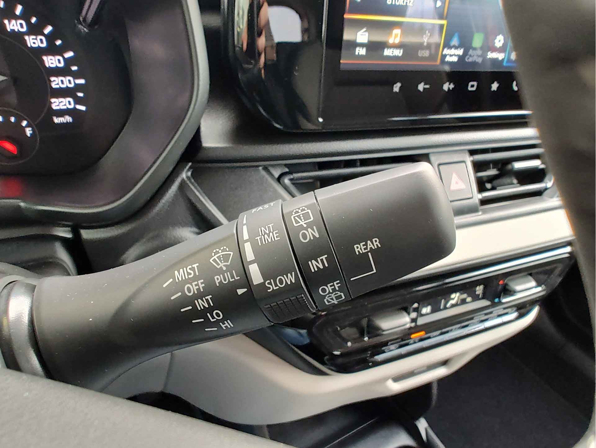 Suzuki Swift 1.2 SELECT SMART HYBRID thumbnail 19