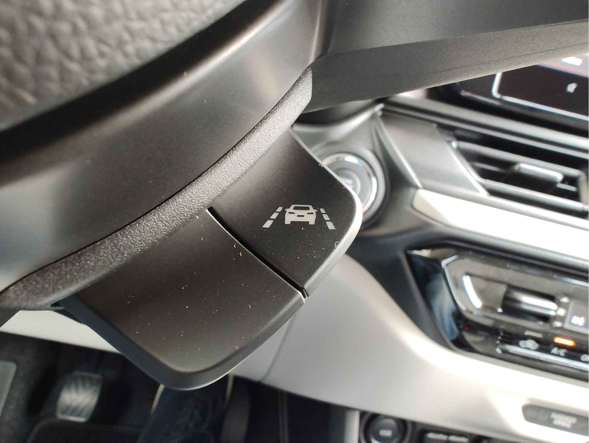 Suzuki Swift 1.2 SELECT SMART HYBRID thumbnail 23