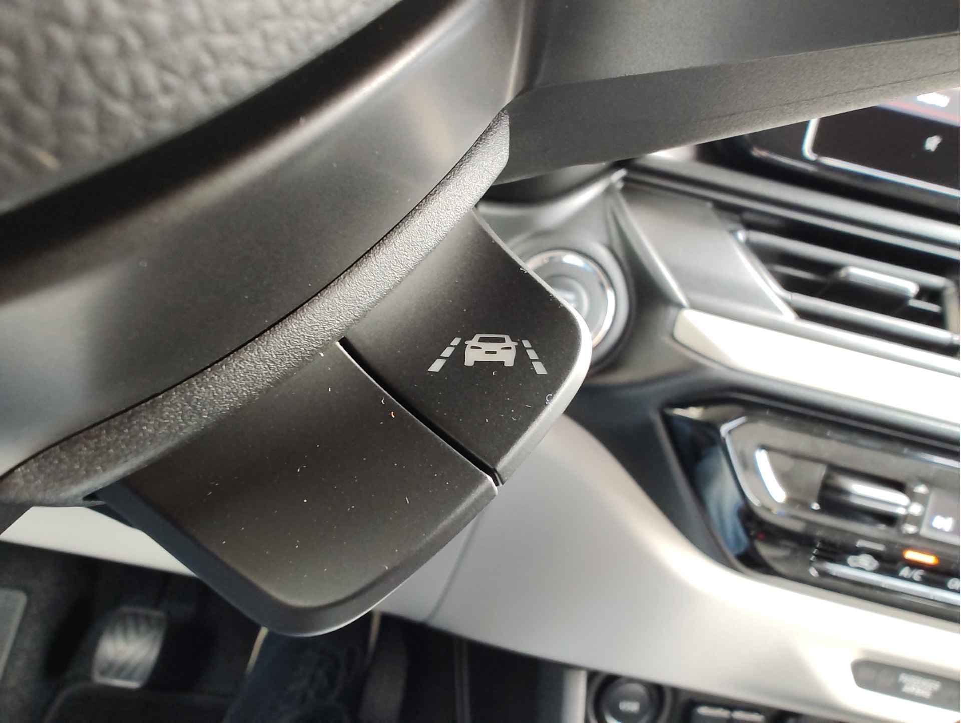 Suzuki Swift 1.2 SELECT SMART HYBRID thumbnail 24