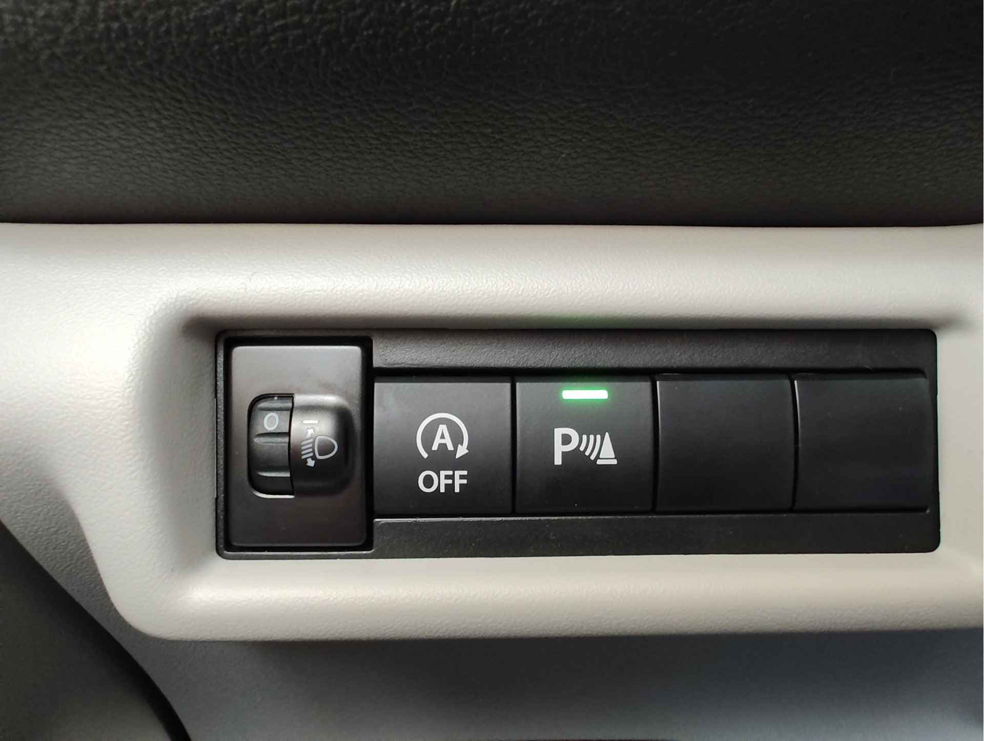 Suzuki Swift 1.2 SELECT SMART HYBRID thumbnail 26