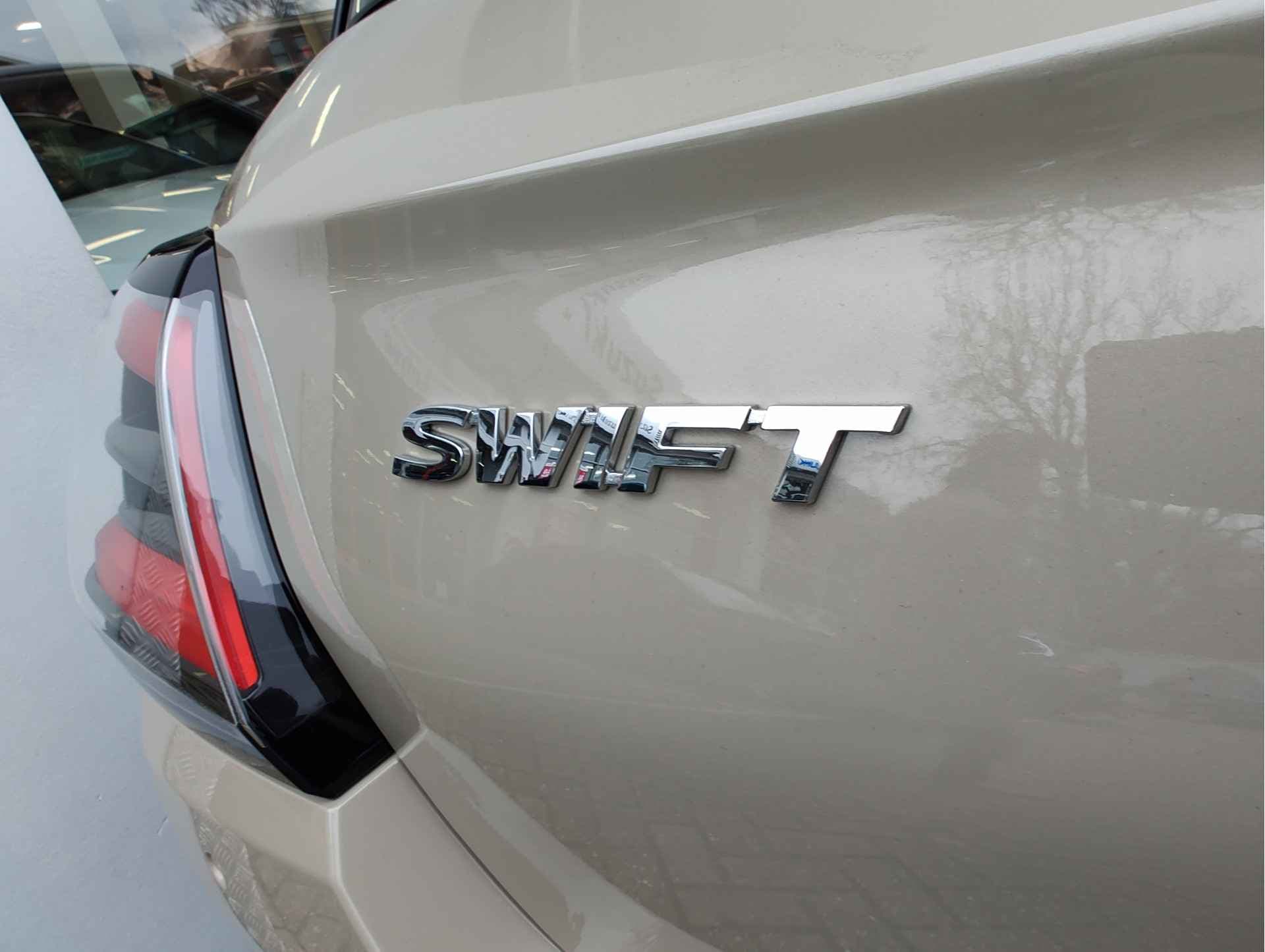 Suzuki Swift 1.2 SELECT SMART HYBRID thumbnail 29