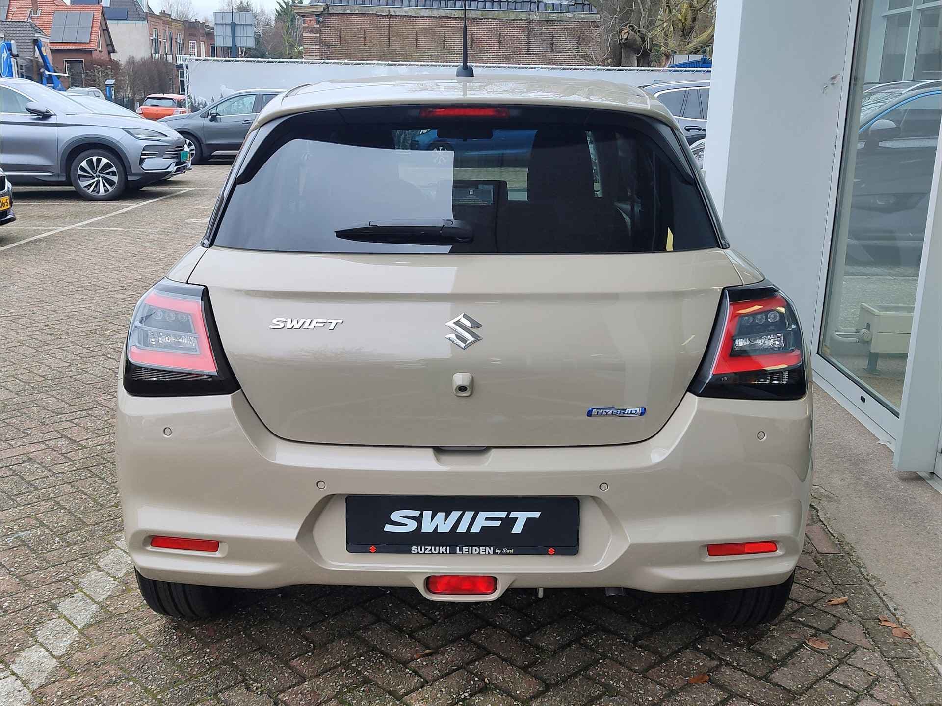 Suzuki Swift 1.2 SELECT SMART HYBRID thumbnail 4