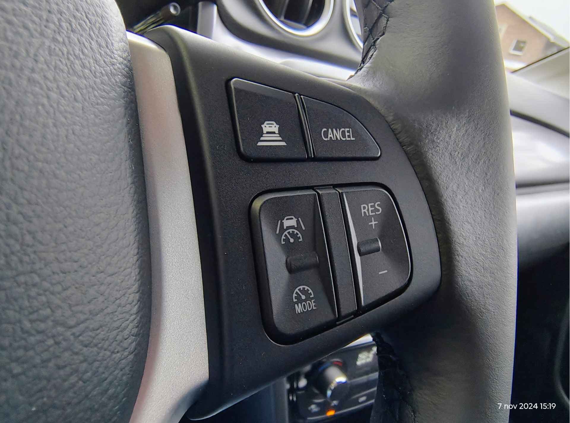 Suzuki Vitara 1.4 BOOSTERJET SELECT SMART HYBRID thumbnail 21