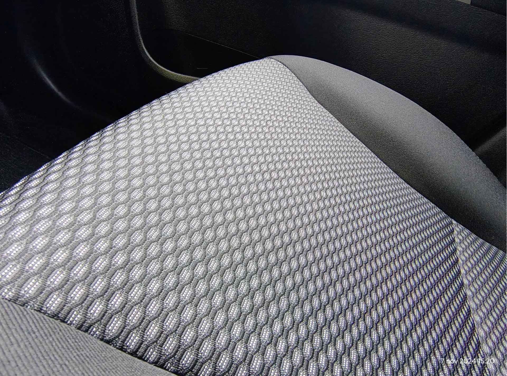 Suzuki Vitara 1.4 BOOSTERJET SELECT SMART HYBRID thumbnail 26