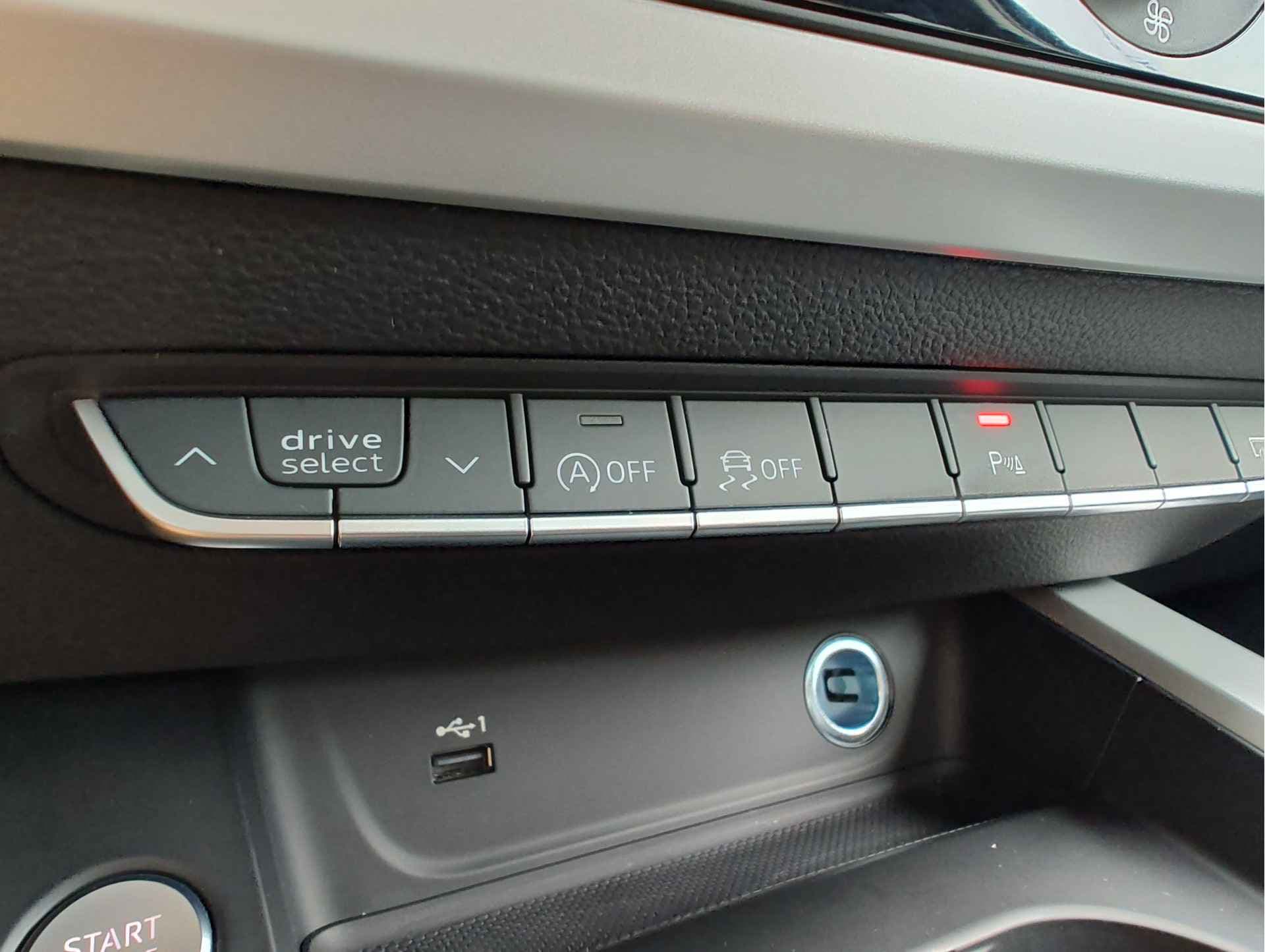 Audi A4 Avant 35 TFSI ADVANCED EDITION AUT. thumbnail 20