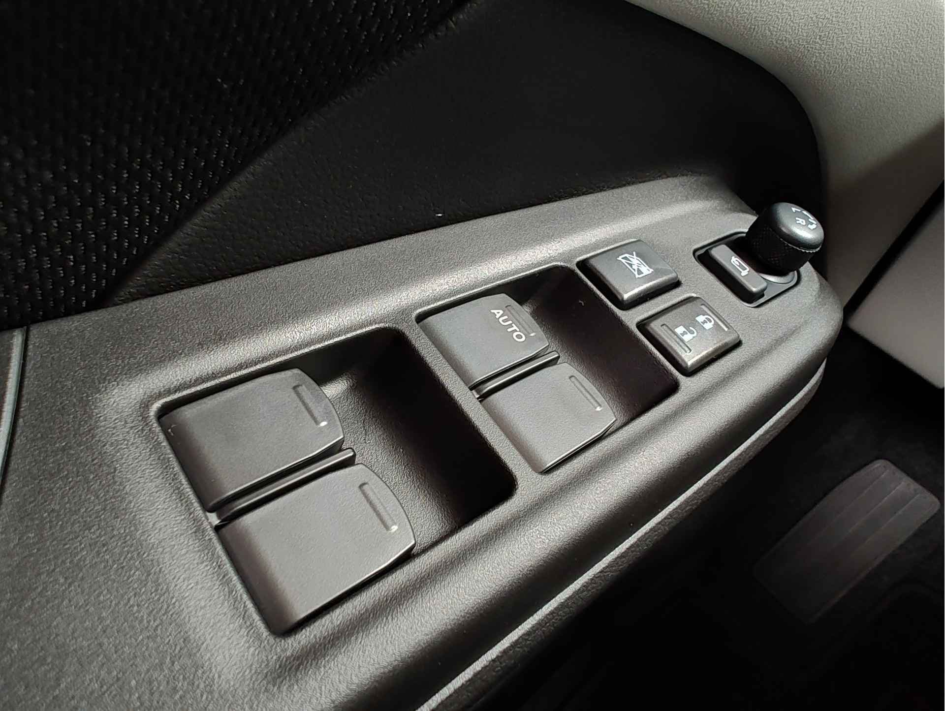 Suzuki Swift 1.2 STYLE SMART HYBRID AUTOMAAT thumbnail 28