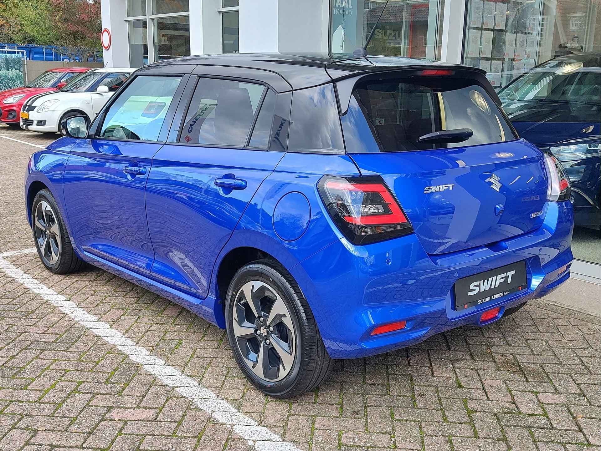 Suzuki Swift 1.2 STYLE SMART HYBRID AUTOMAAT thumbnail 3