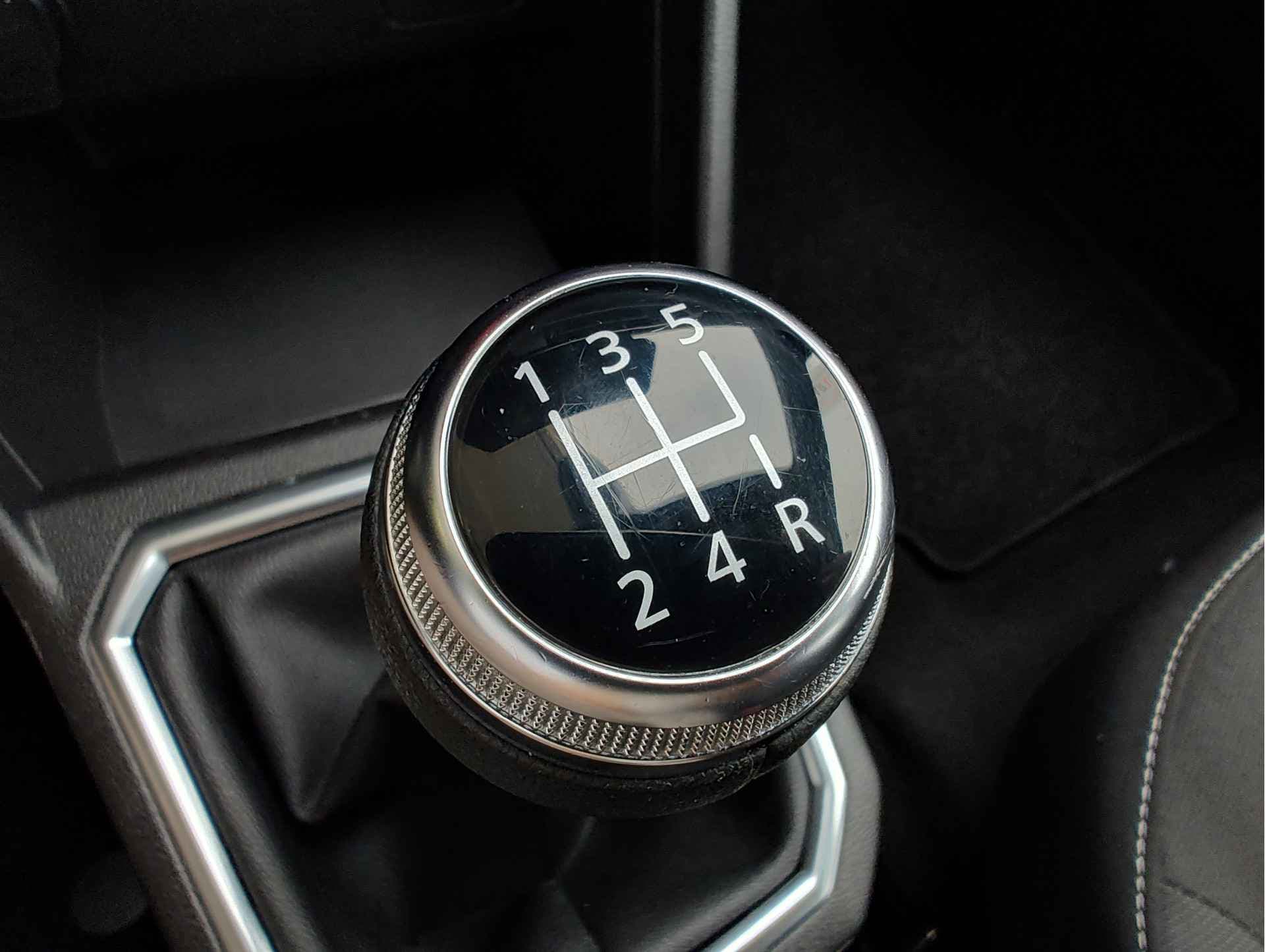 Dacia Sandero 1.0 TCe 90 COMFORT thumbnail 18