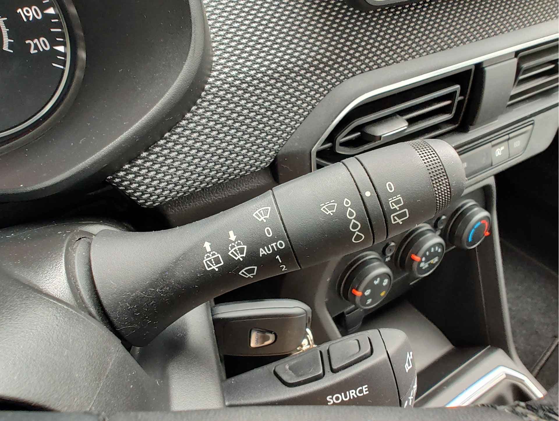 Dacia Sandero 1.0 TCe 90 COMFORT thumbnail 25