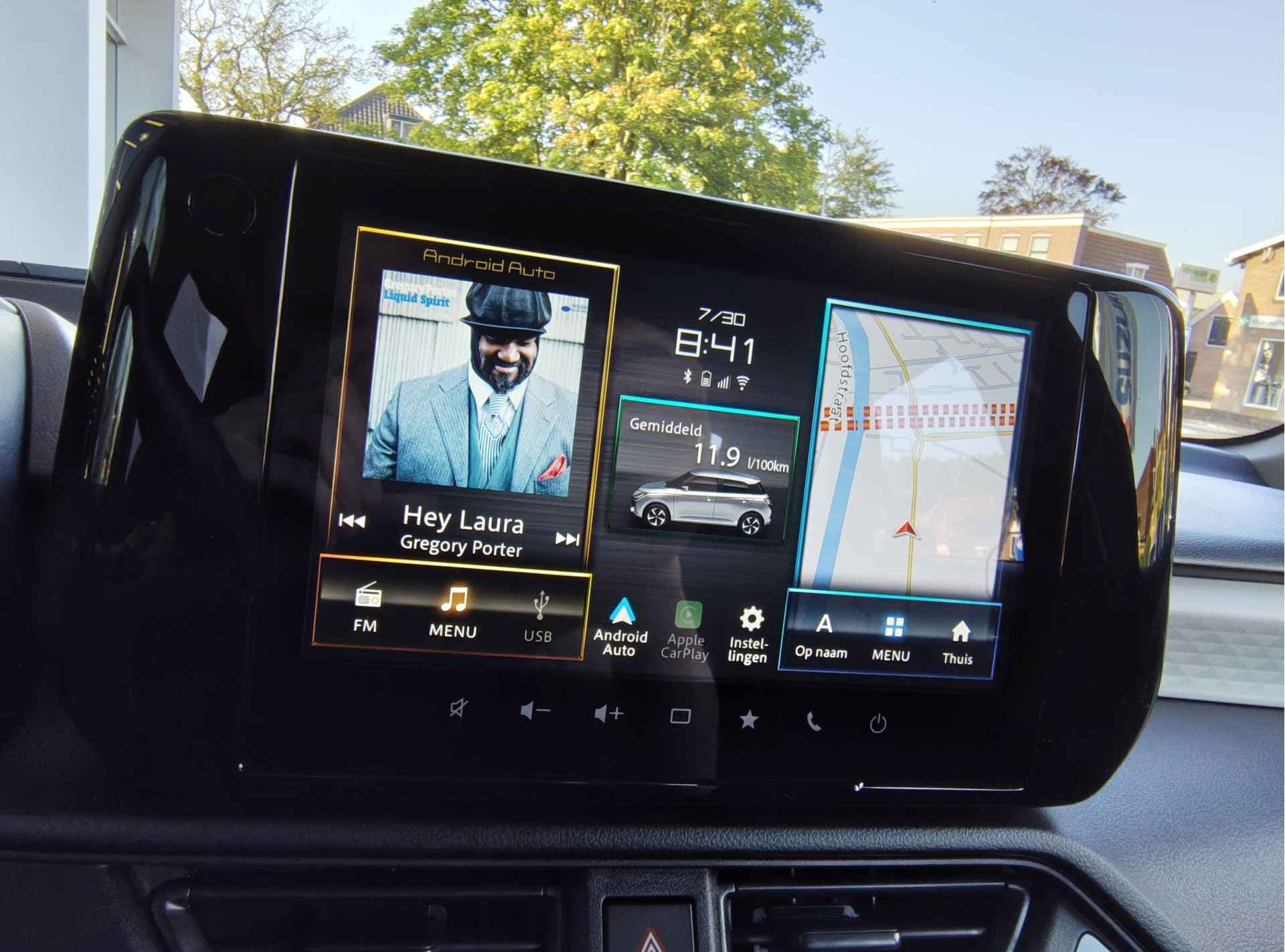 Suzuki Swift 1.2 COMFORT SMART HYBRID thumbnail 11