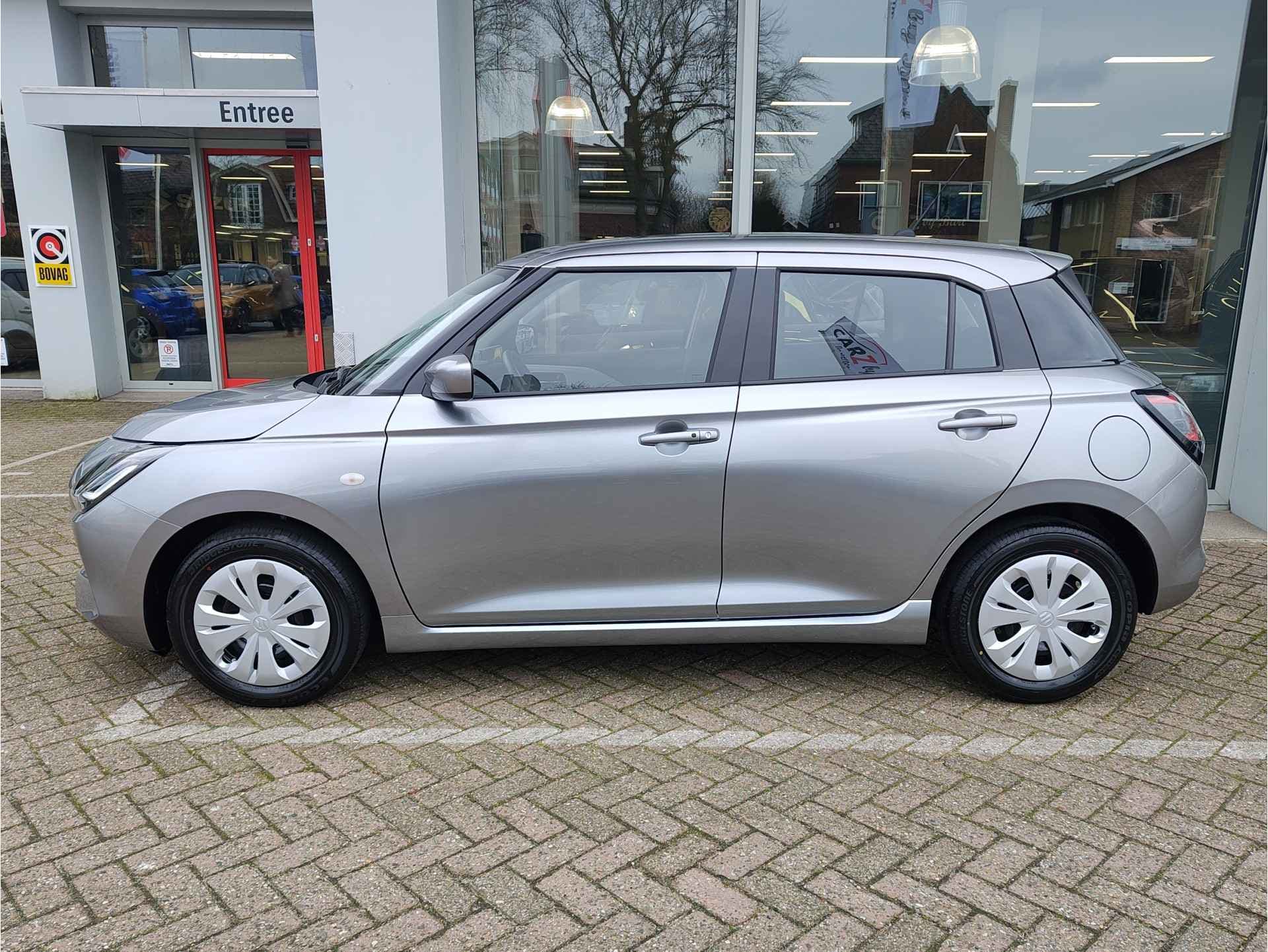 Suzuki Swift 1.2 COMFORT SMART HYBRID thumbnail 2