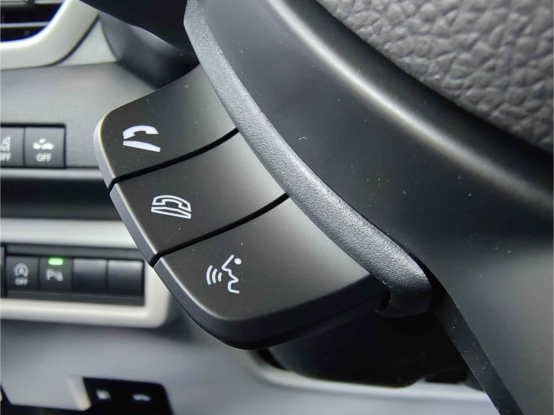 Suzuki Swift 1.2 COMFORT SMART HYBRID thumbnail 20