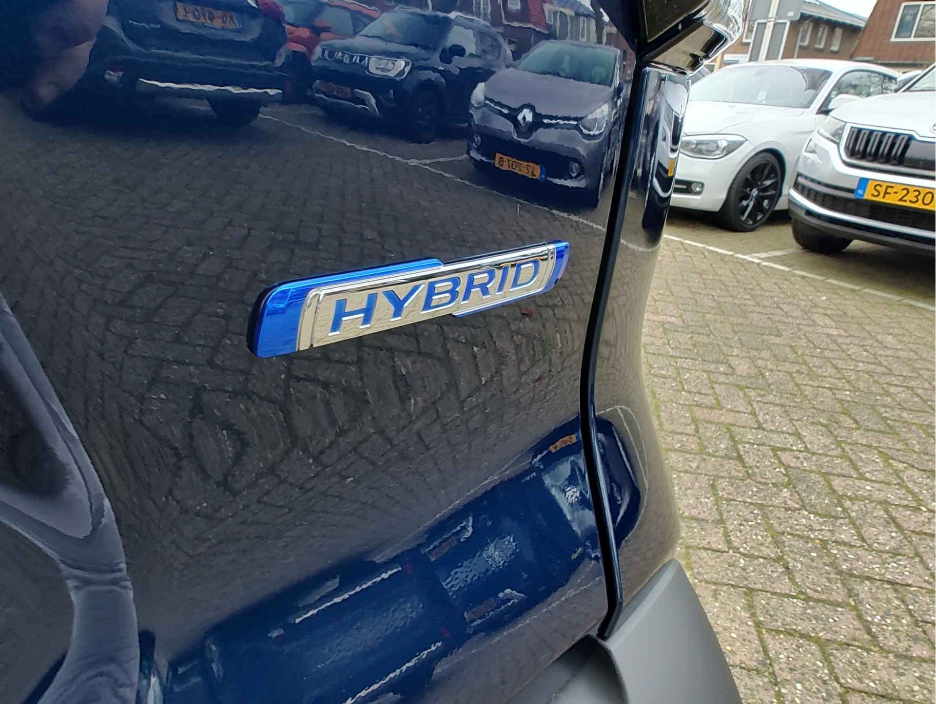 Suzuki S-Cross 1.4 BOOSTERJET SELECT SMART HYBRID thumbnail 29