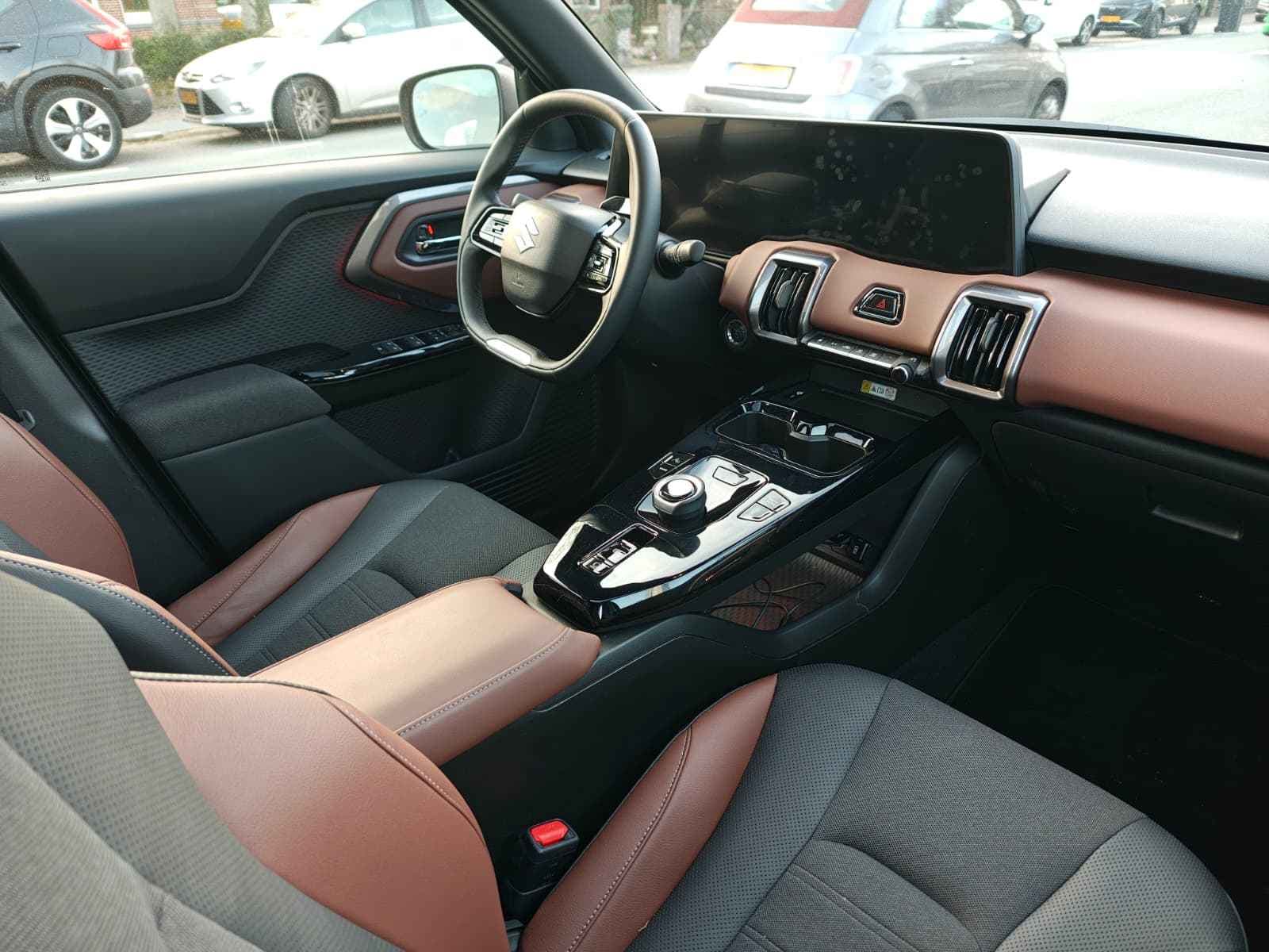 Suzuki E Vitara STYLE 61 kWh thumbnail 9