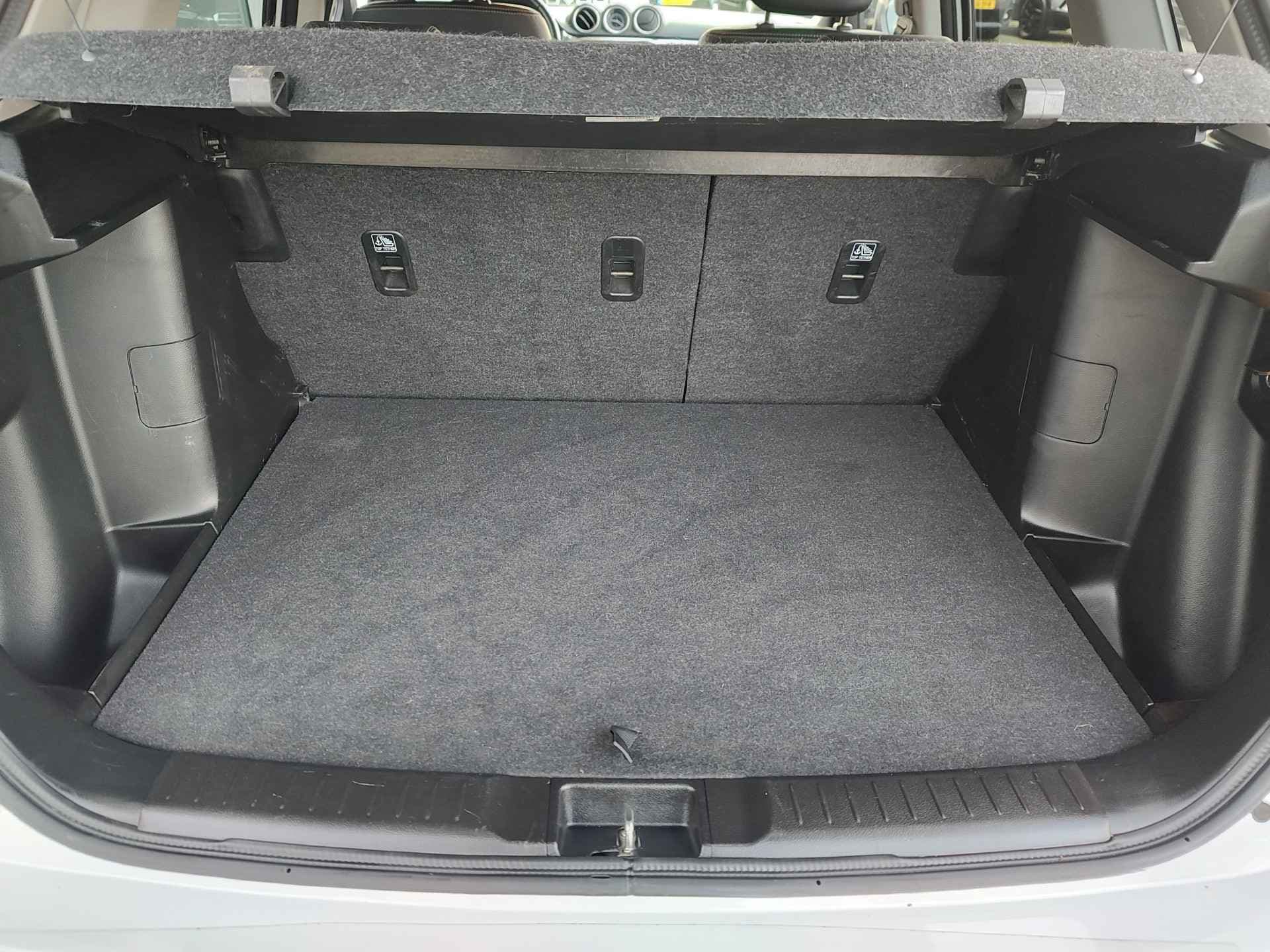 Suzuki Vitara 1.4 BOOSTERJET STYLE SMART HYBRID AUT. thumbnail 11