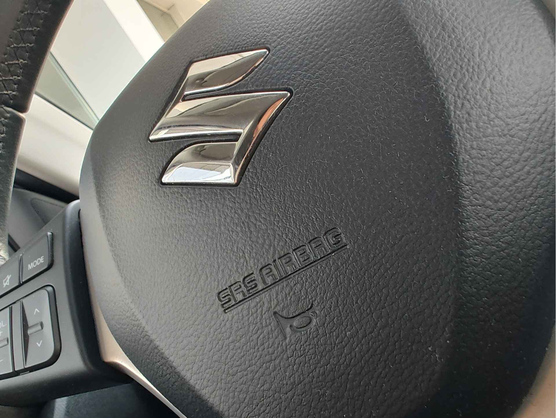 Suzuki Vitara 1.4 BOOSTERJET STYLE SMART HYBRID AUT. thumbnail 24