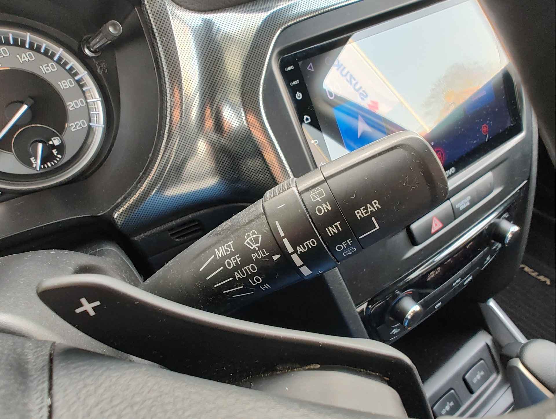 Suzuki Vitara 1.4 BOOSTERJET STYLE SMART HYBRID AUT. thumbnail 31