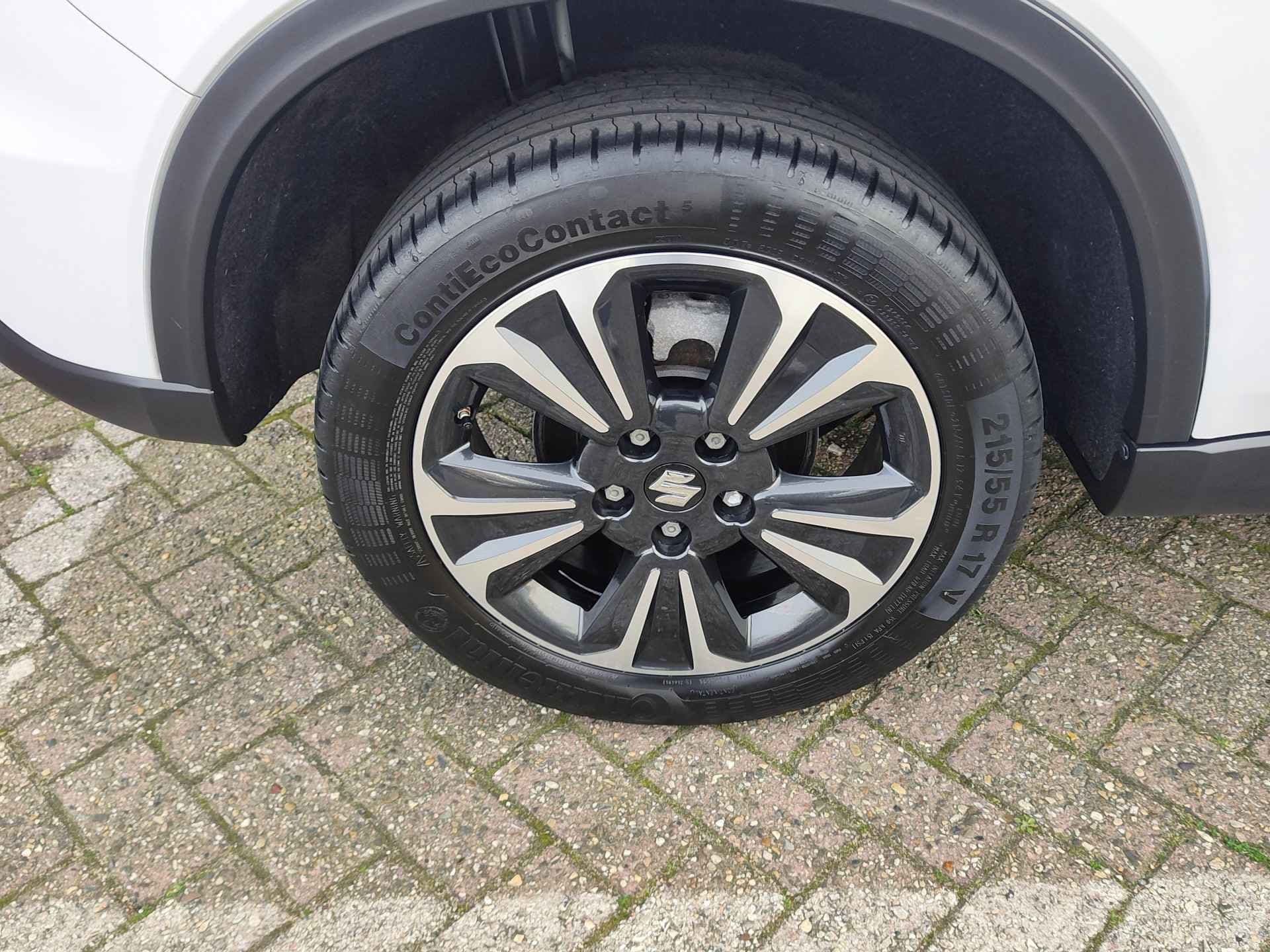 Suzuki Vitara 1.4 BOOSTERJET STYLE SMART HYBRID AUT. thumbnail 38