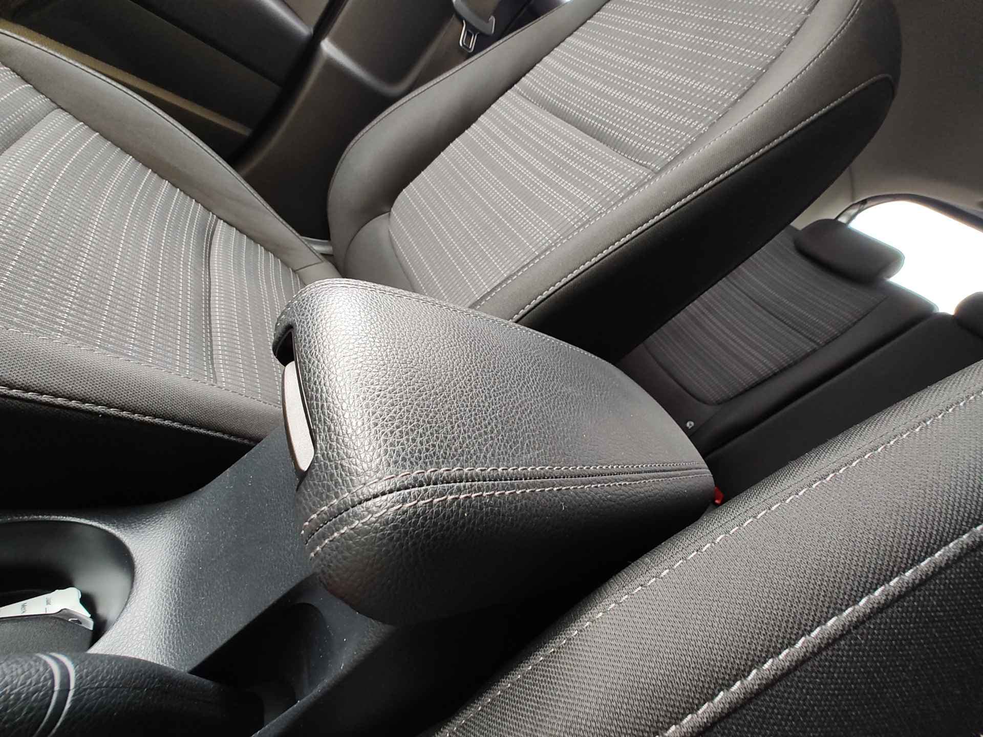 Kia Stonic 1.0 T-GDi 120PK MHEV DYNAMICPLUSLINE thumbnail 30