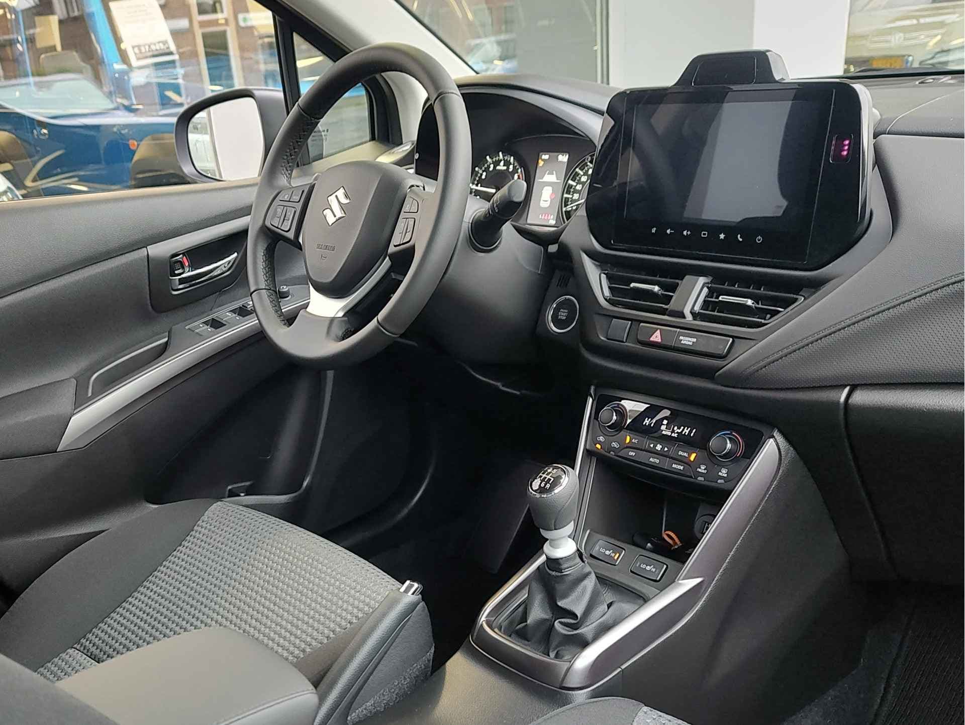 Suzuki S-Cross 1.4 BOOSTERJET SELECT SMART HYBRID thumbnail 11