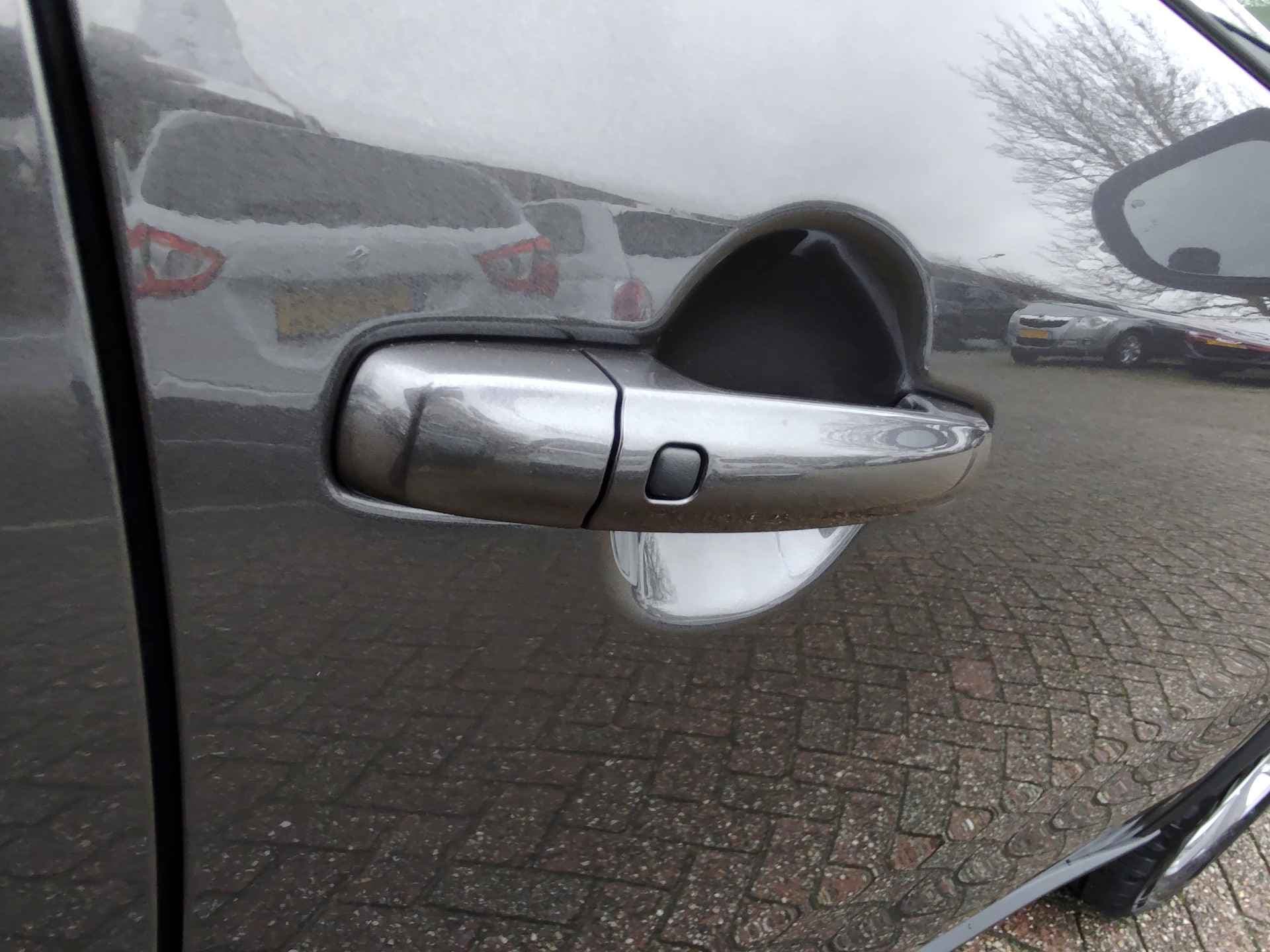 Suzuki S-Cross 1.4 BOOSTERJET SELECT SMART HYBRID thumbnail 32