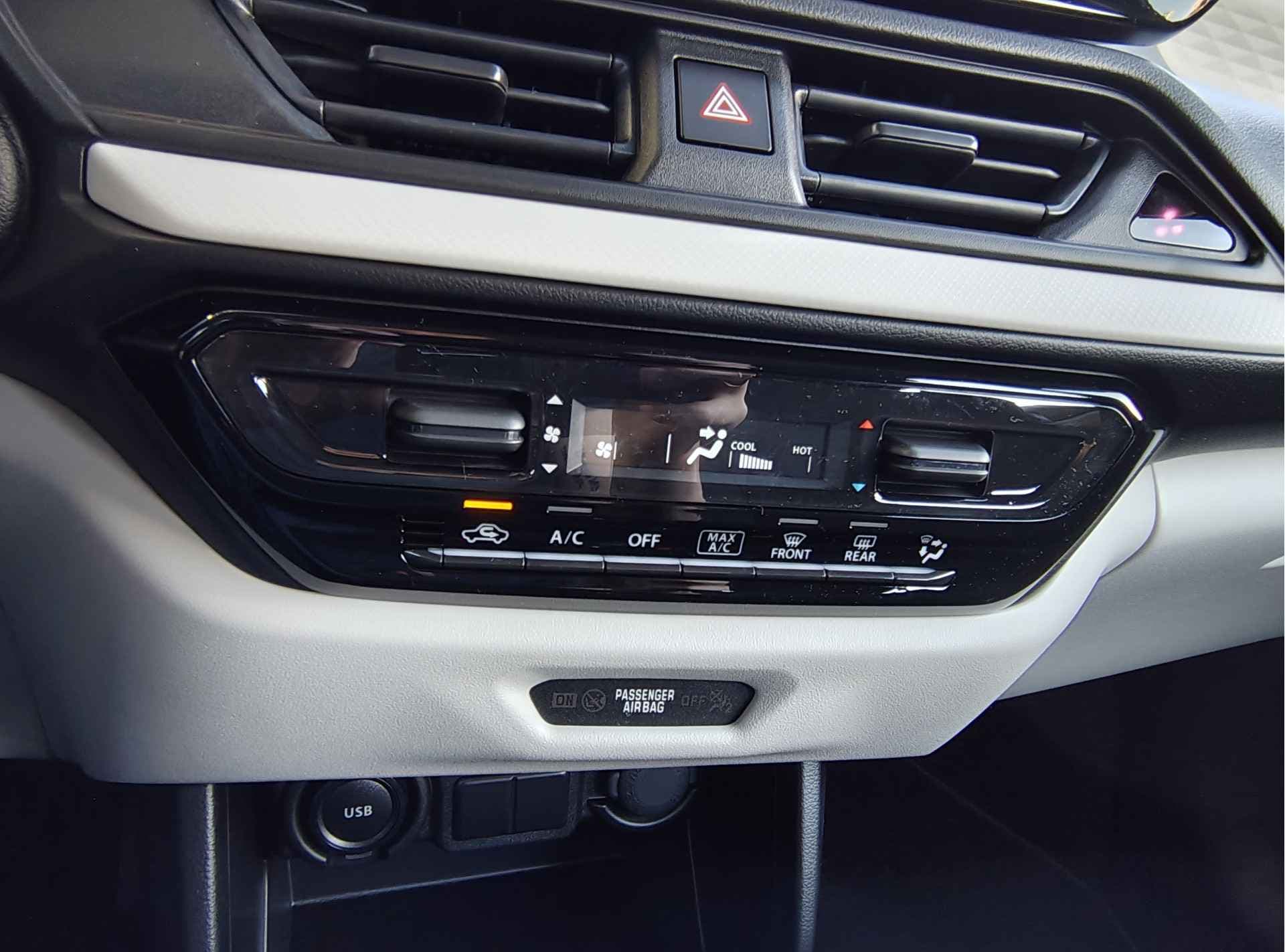 Suzuki Swift 1.2 COMFORT SMART HYBRID thumbnail 14