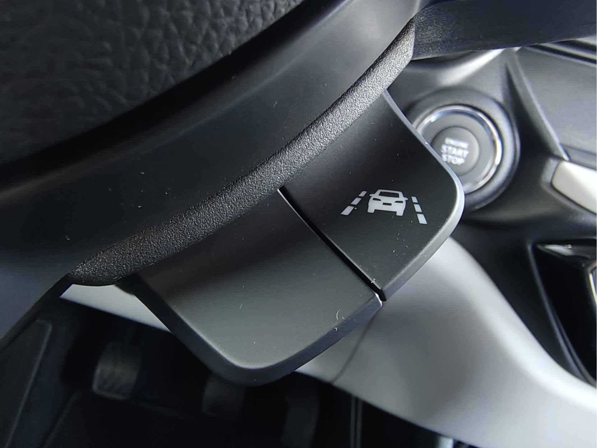 Suzuki Swift 1.2 COMFORT SMART HYBRID thumbnail 23